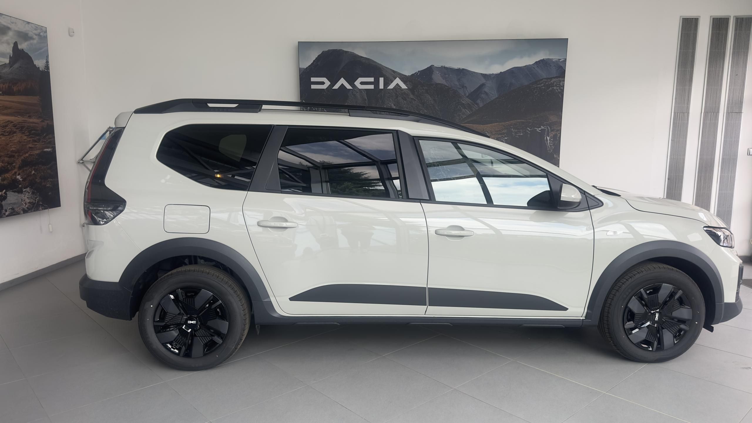 Dacia Jogger, Expression Eco-G 120 7 míst - fotka 2