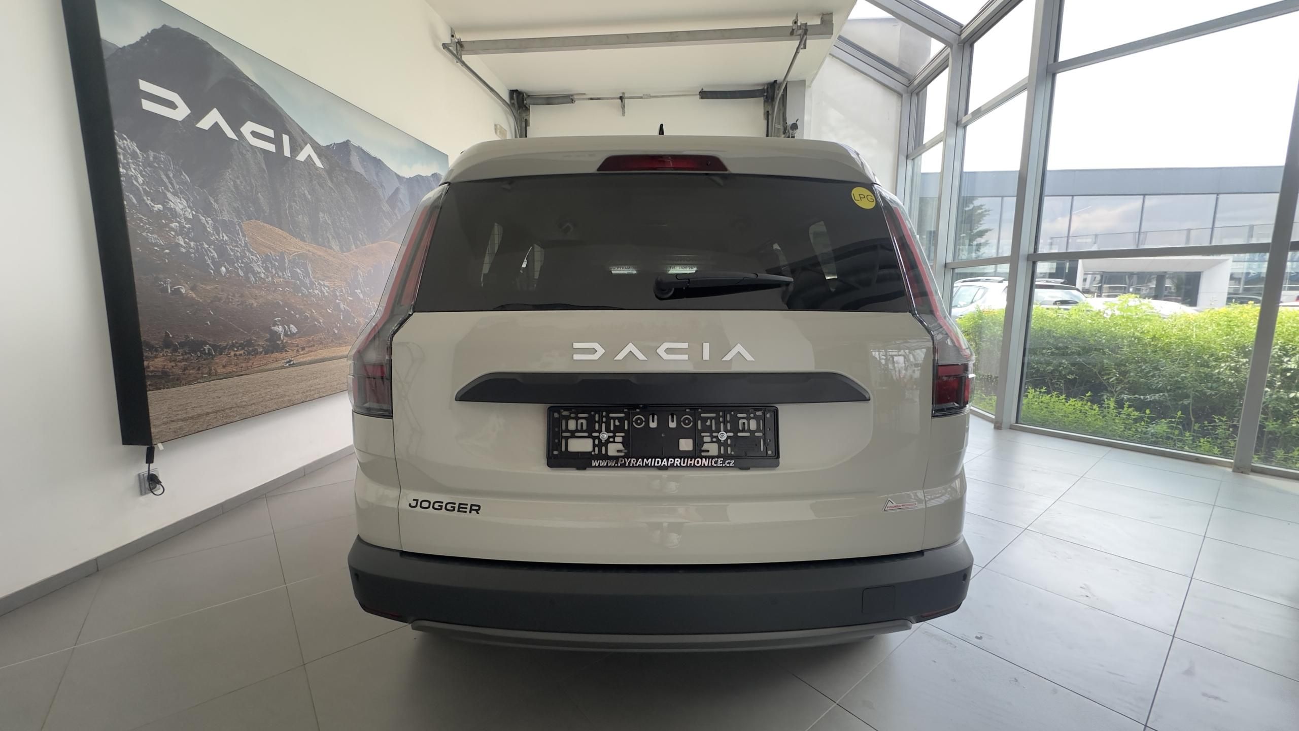 Dacia Jogger, Expression Eco-G 120 7 míst - fotka 4