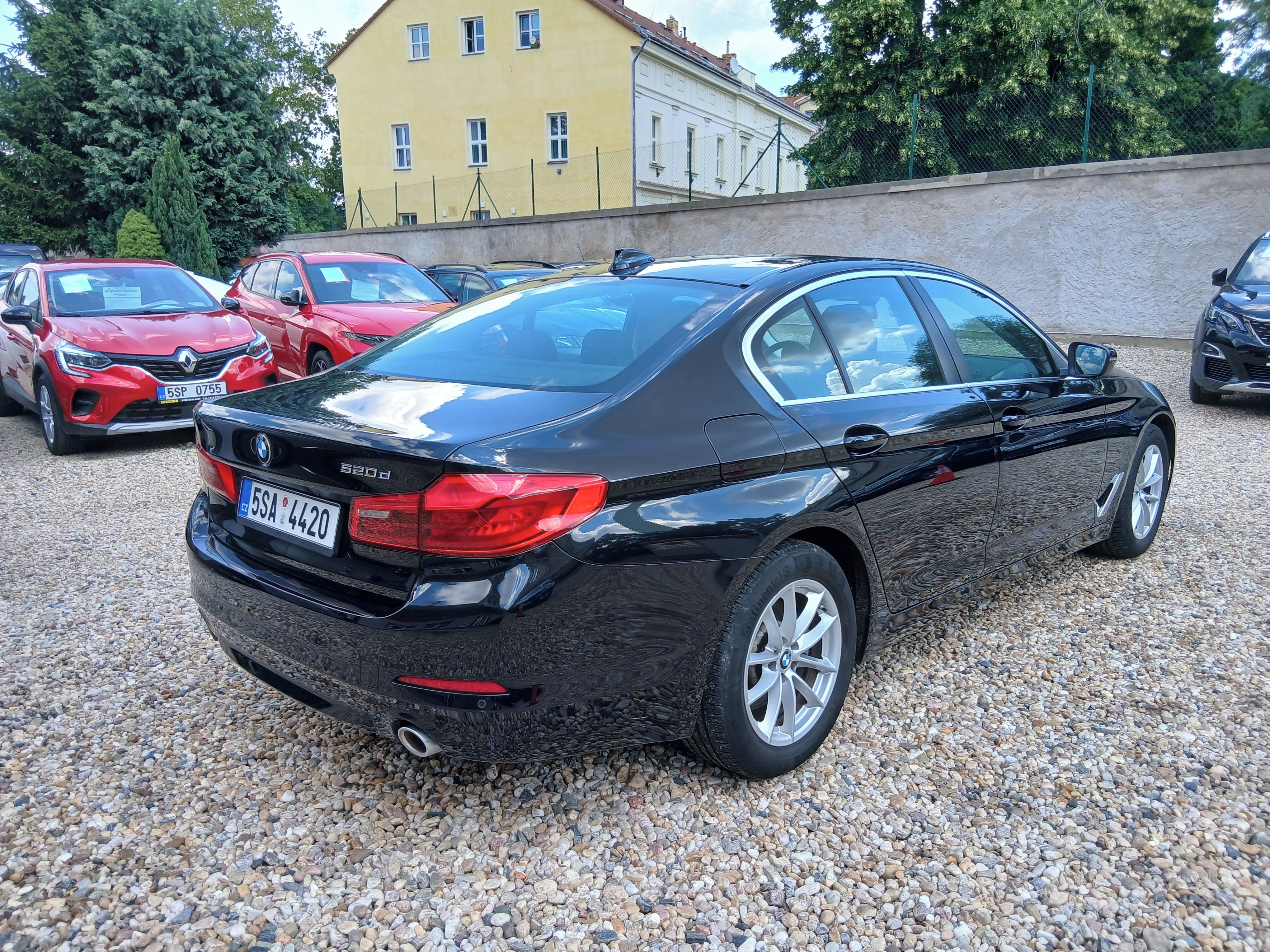 BMW Řada 5, 520d 140KW xDrive Sedan+Zim.ko - fotka 5