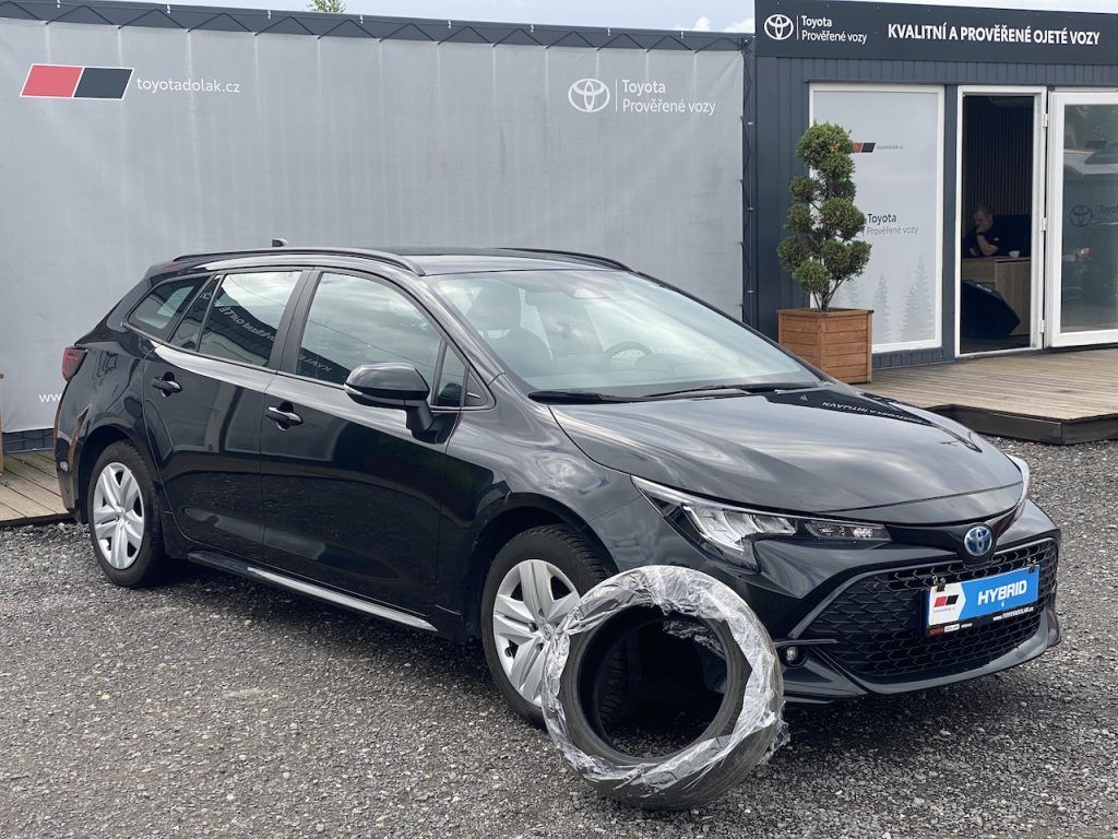 Toyota Corolla, 1.8HEV, ČR-1m, Active, DPH