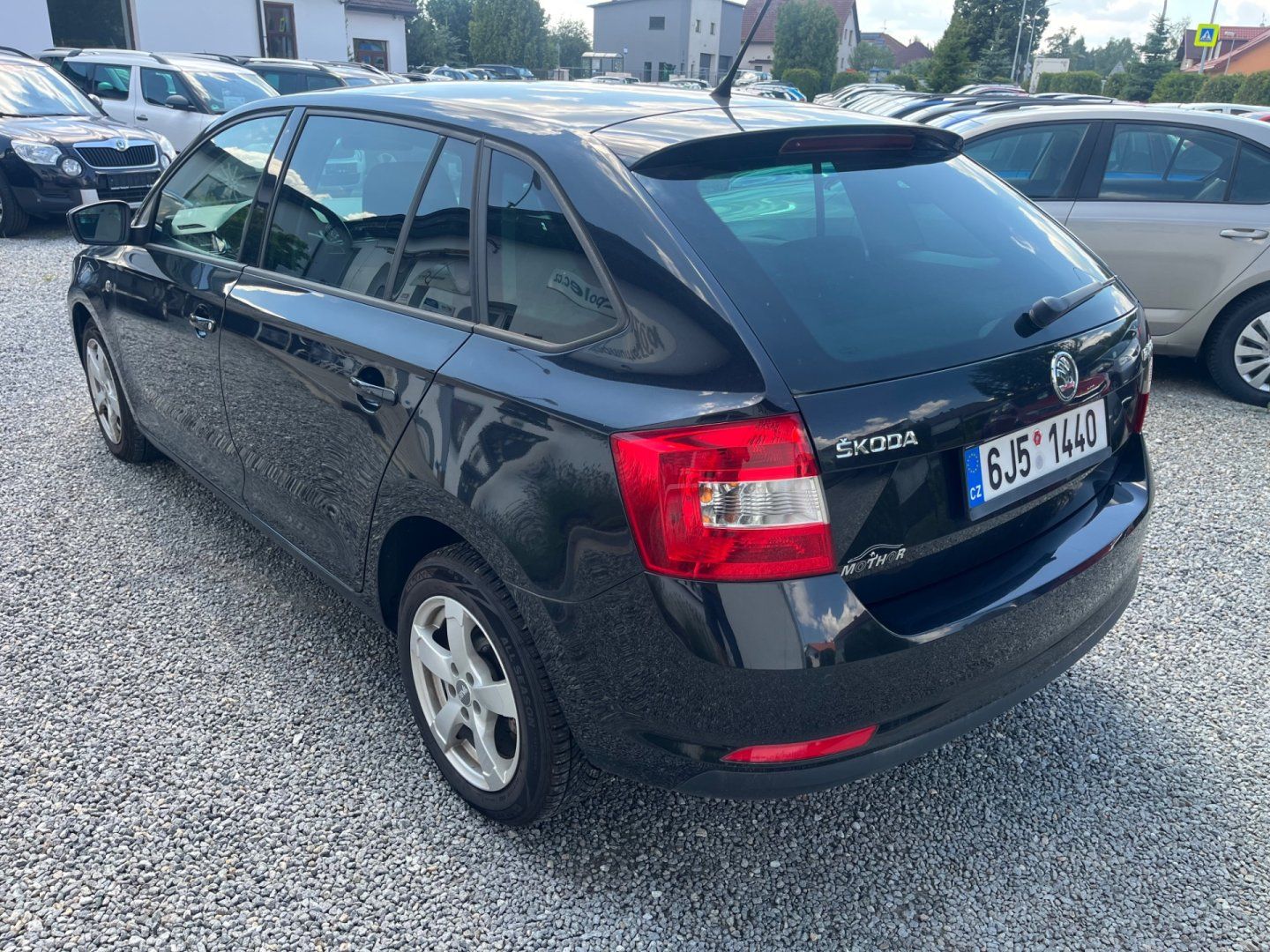 Škoda Rapid, 1.6 TDi Velmi pěkný - fotka 4