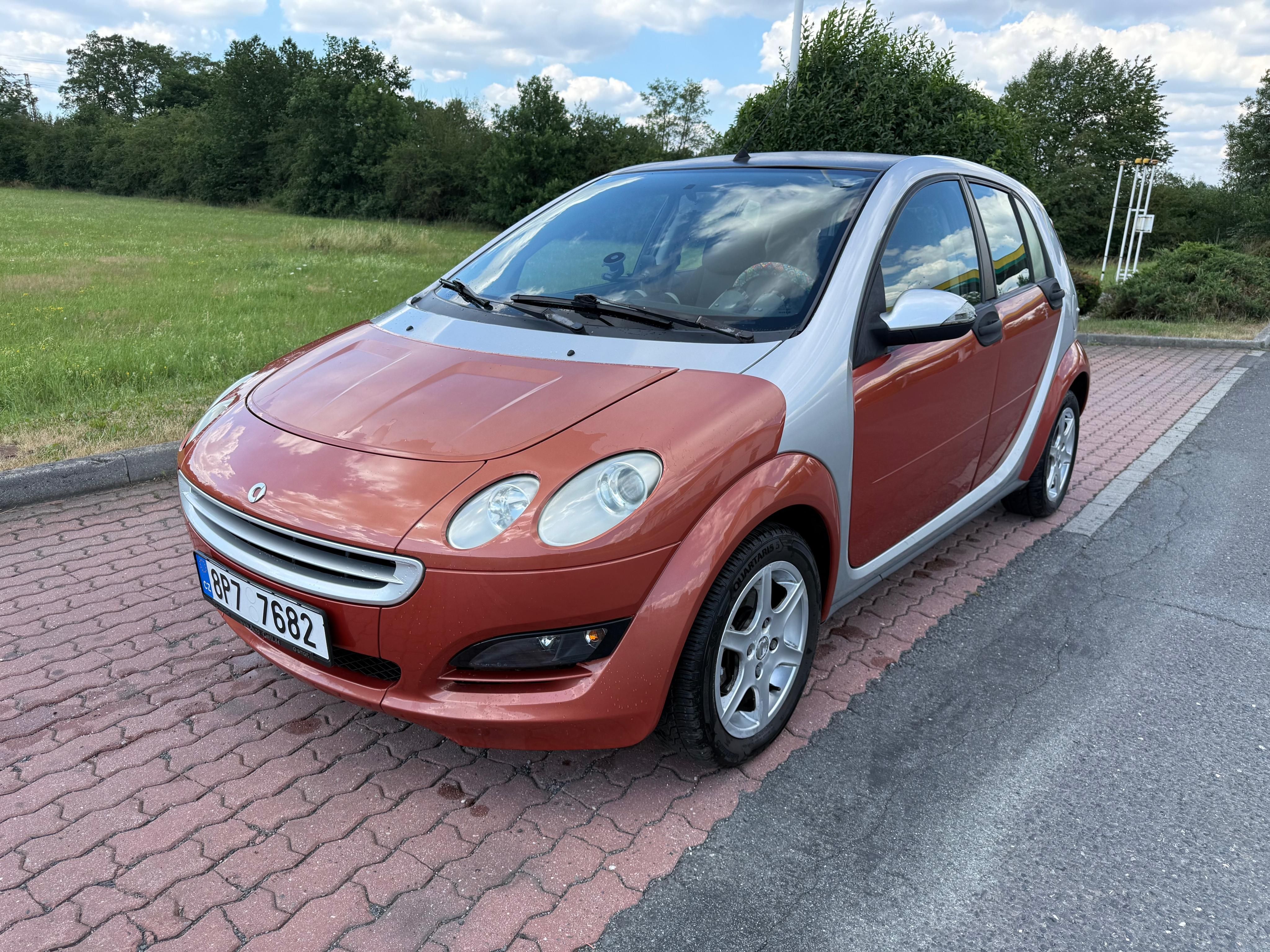 Smart Forfour, 1,1i 55 KW Klima jen 112t.km - fotka 2