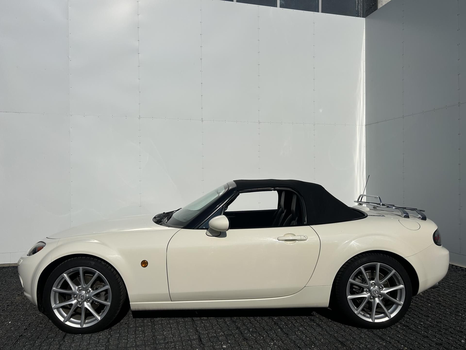 Mazda MX-5, 2.0i 118kW Roadster Revolution - fotka 2