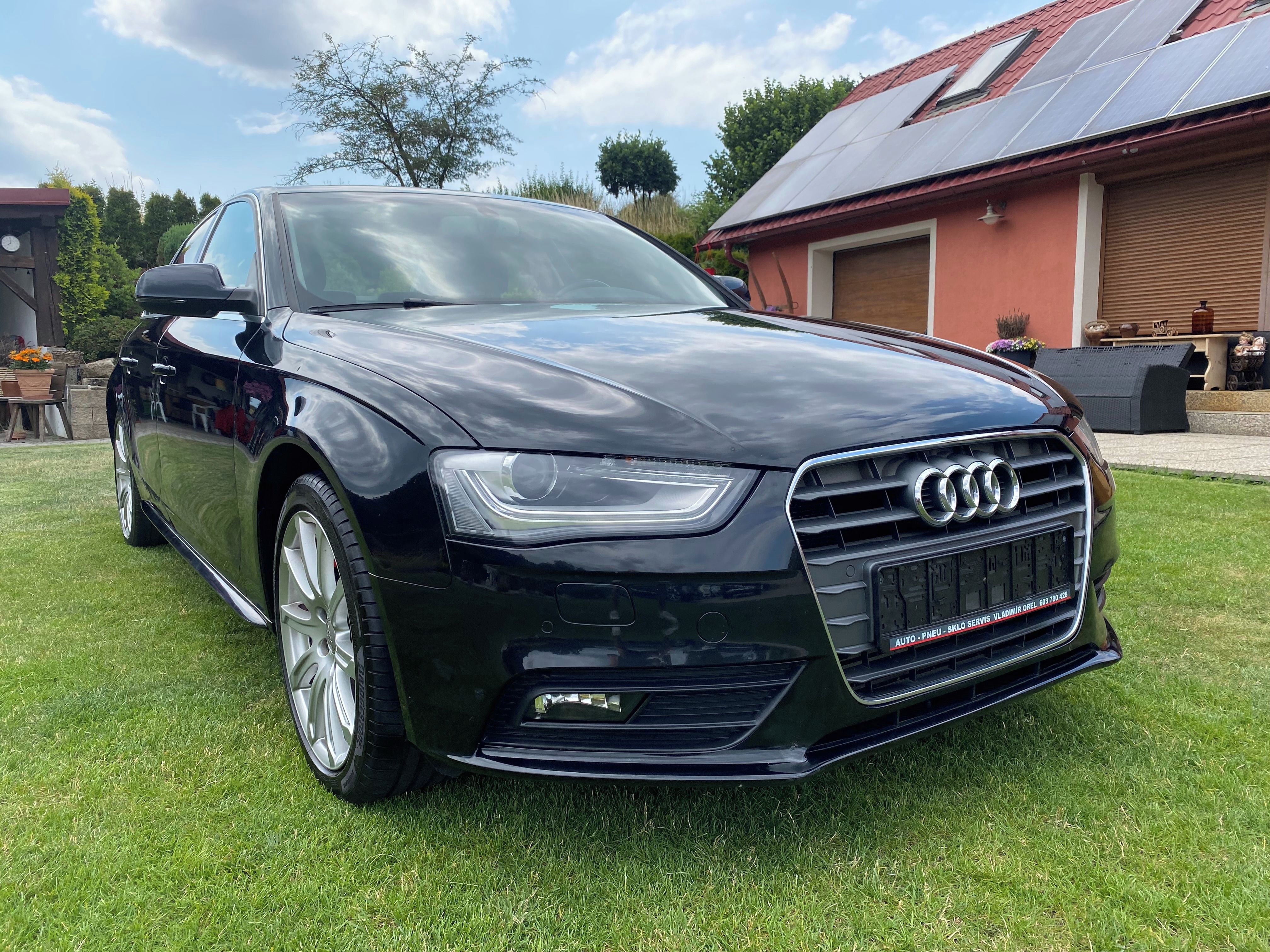 Audi A4, 2.0TDI SEDAN Facelift,Bi-Xenon - fotka 2