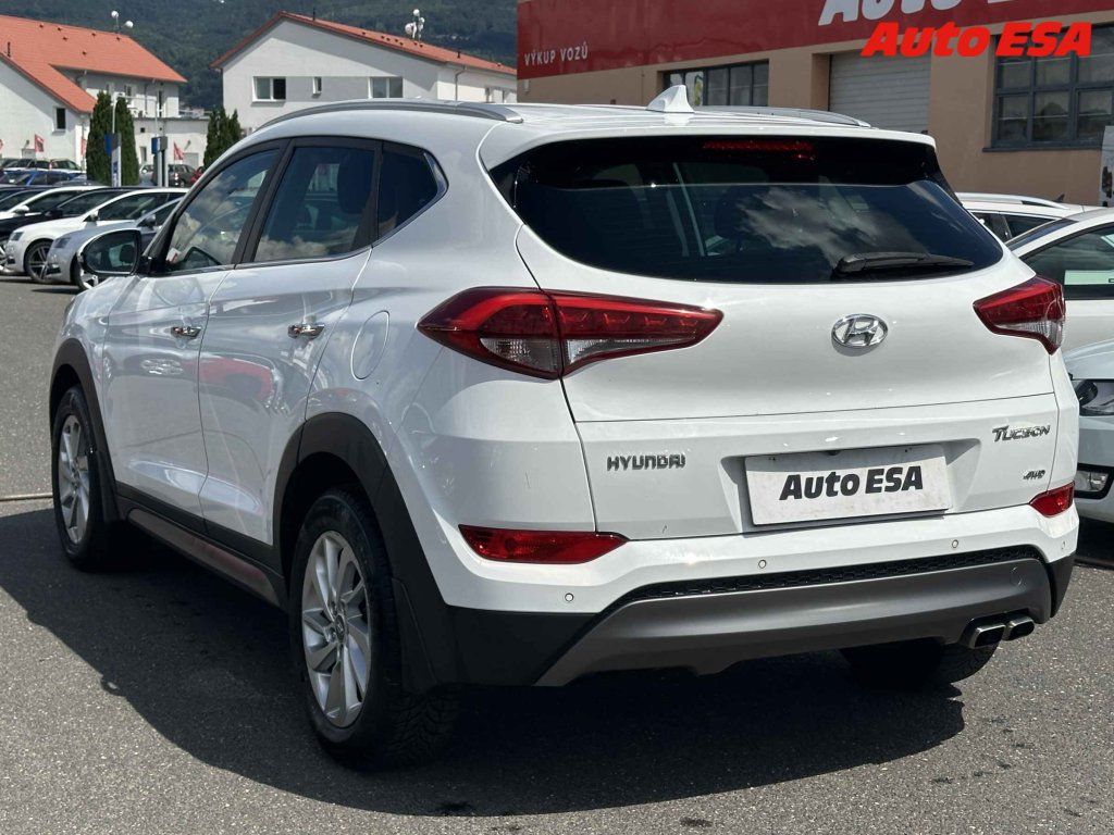 Hyundai Tucson, 2.0 - fotka 6