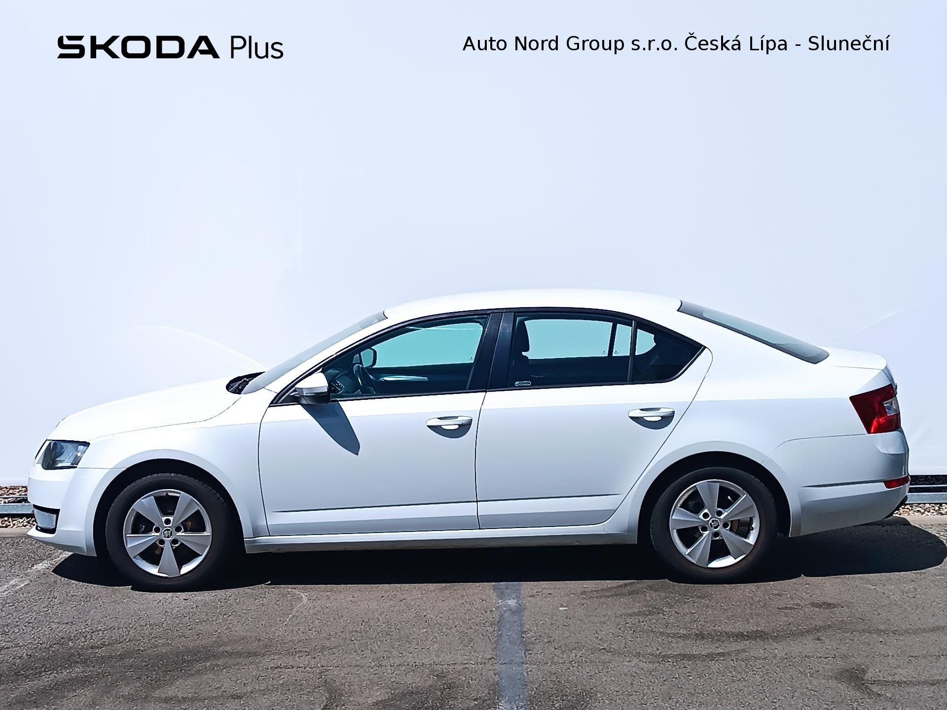 Škoda Octavia, Octavia Style 1,6TDi / 81kw - fotka 6