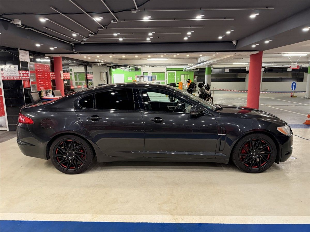 Jaguar XF, 3,0 V6Diesel S  Premium Luxury - fotka 6