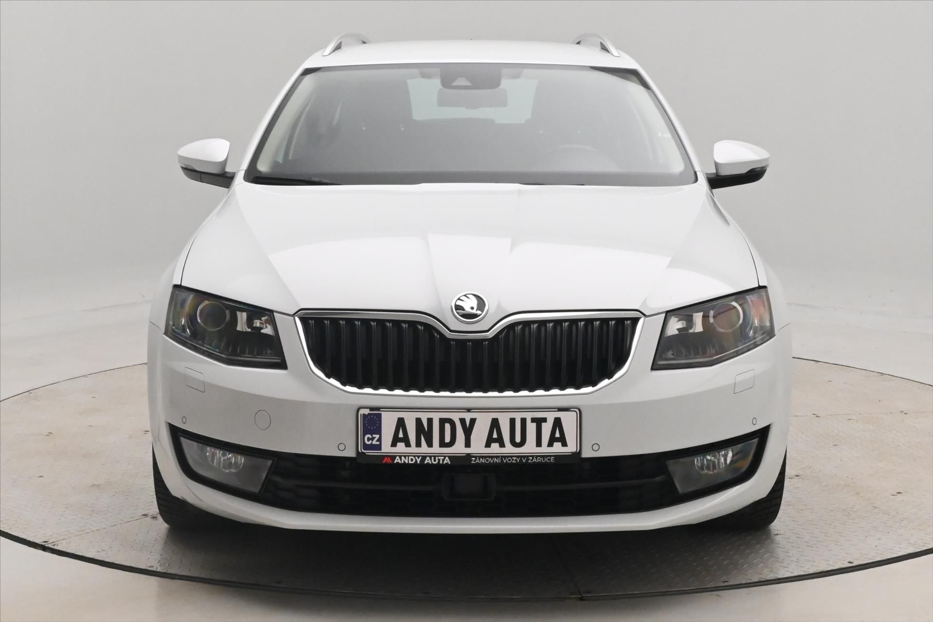 Škoda Octavia, 2,0 TDI 135kW L&K DSG 4x4 Záru - fotka 2
