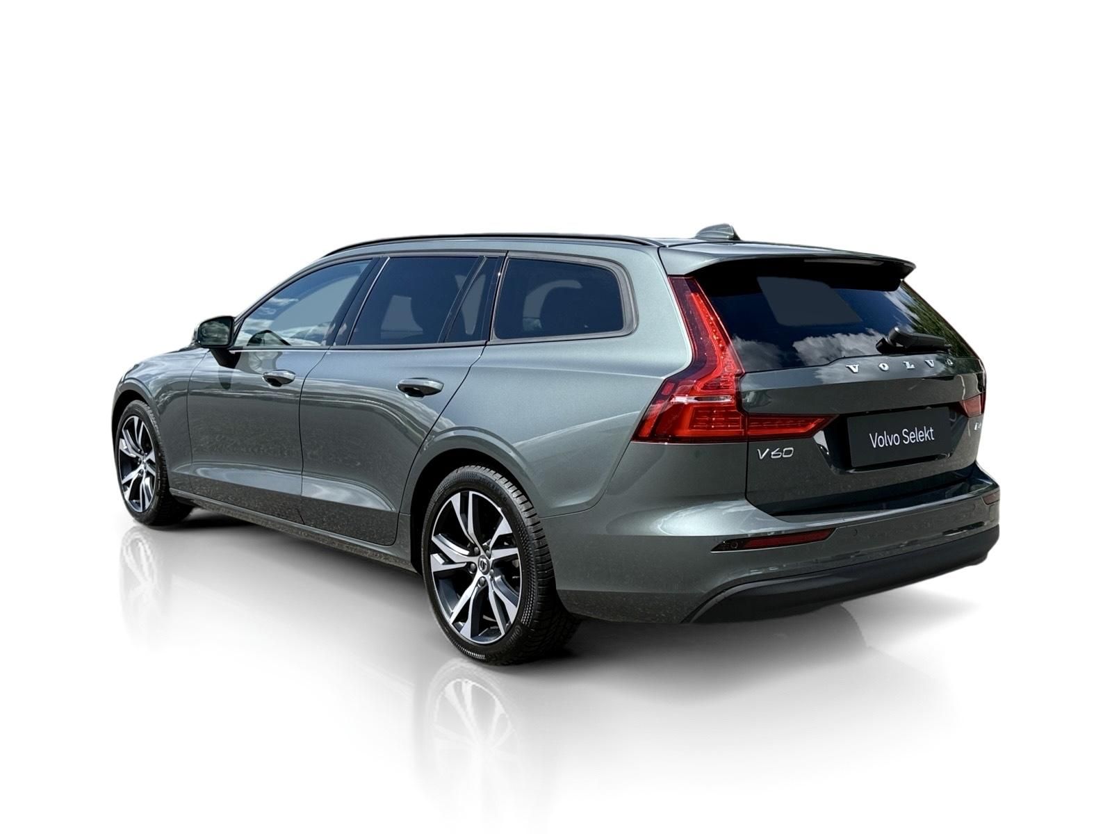 Volvo V60, B4 FWD CORE +sada obutých kol - fotka 5