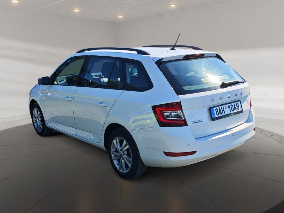 Škoda Fabia, 1,0 TSI Style - fotka 5