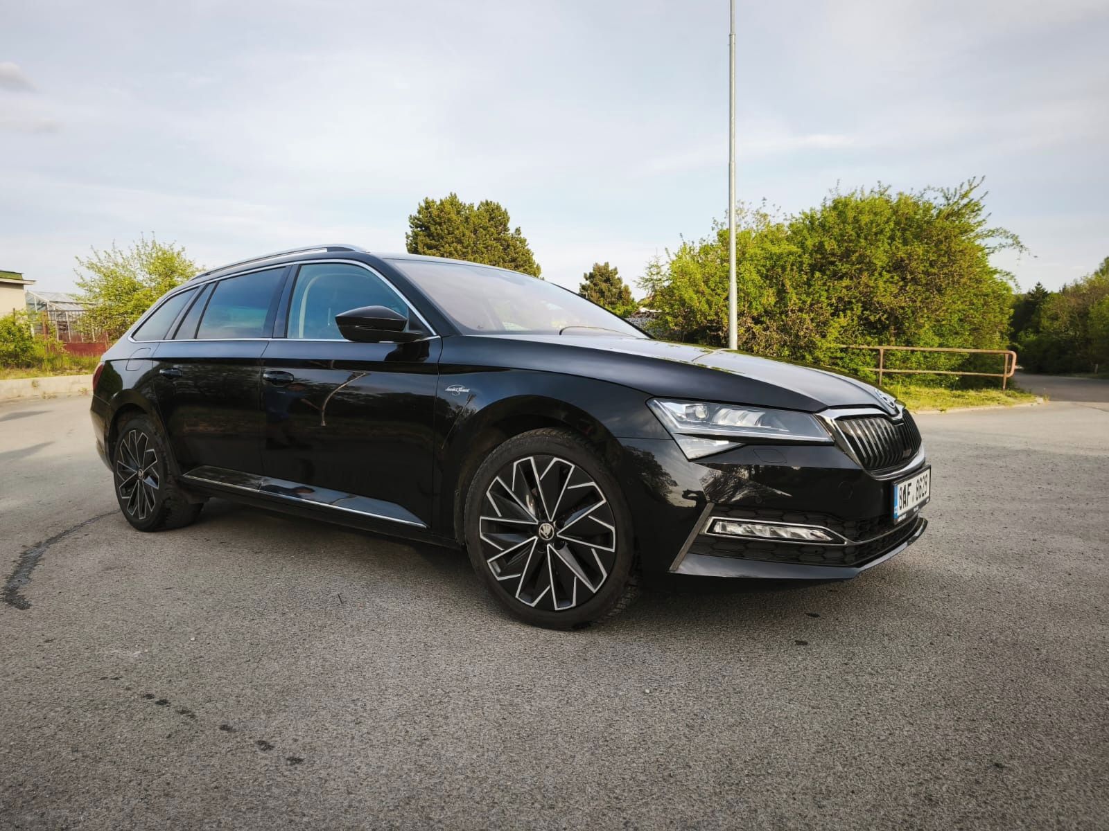 Škoda Superb - fotka 2