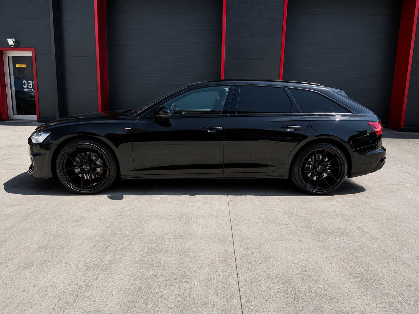 Audi A6 Avant - fotka 2