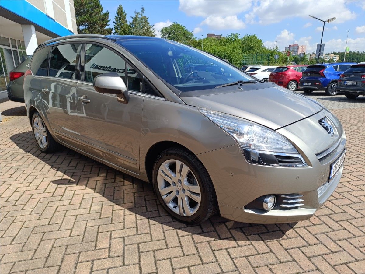 Peugeot 5008, 1,6 THP - fotka 4