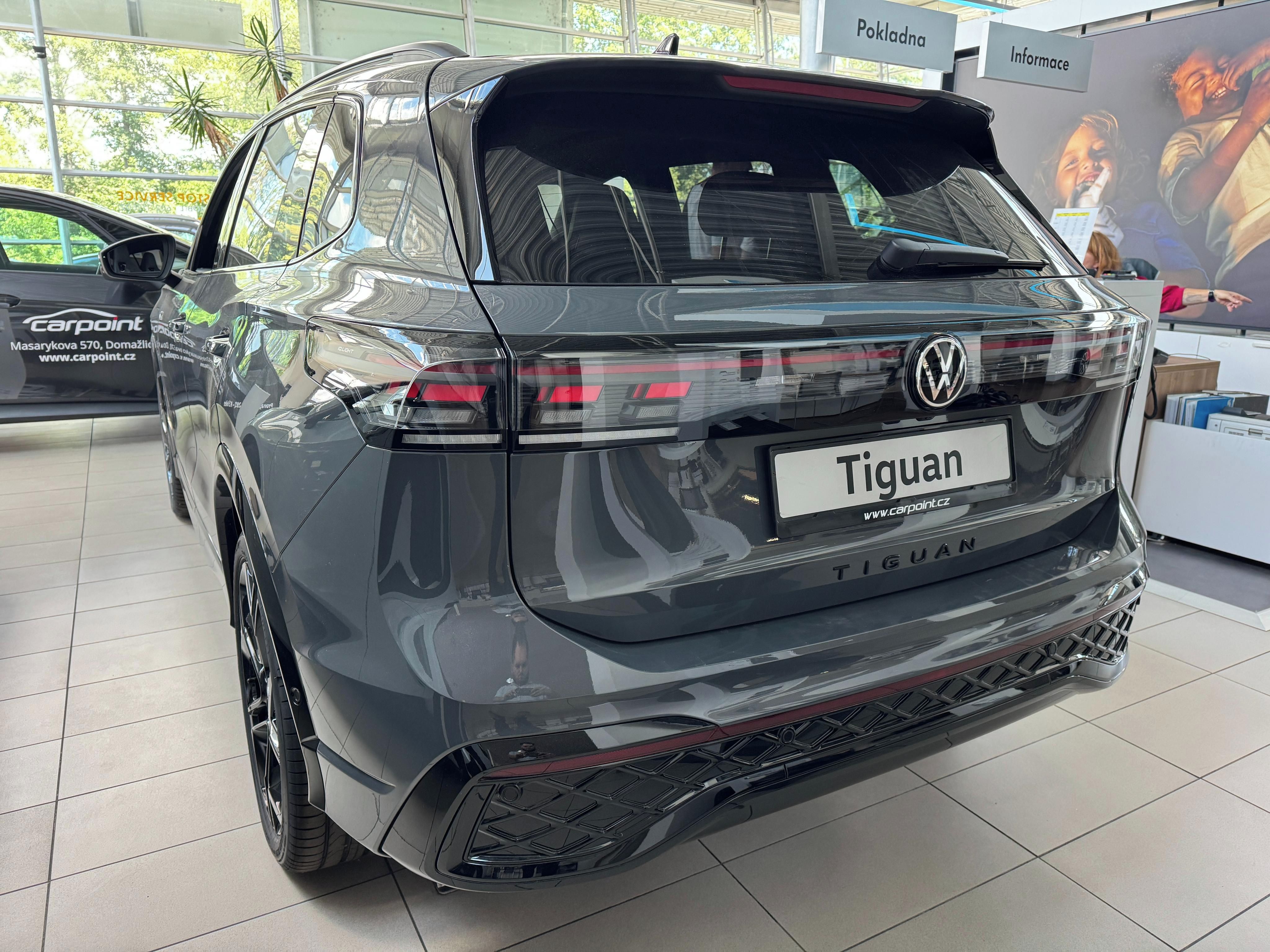 Volkswagen Tiguan, R-Line People 200kW e-Hybrid - fotka 4