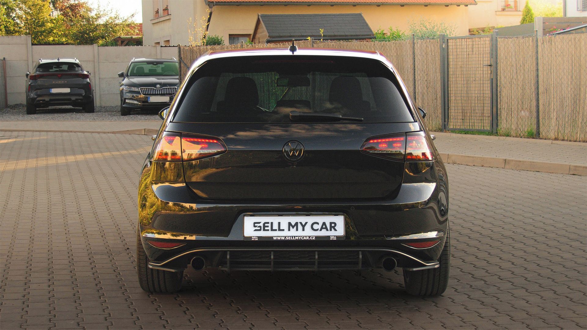 Volkswagen Golf, GTI 2,0TSI/169kW DSG ČR 1.Maj - fotka 6