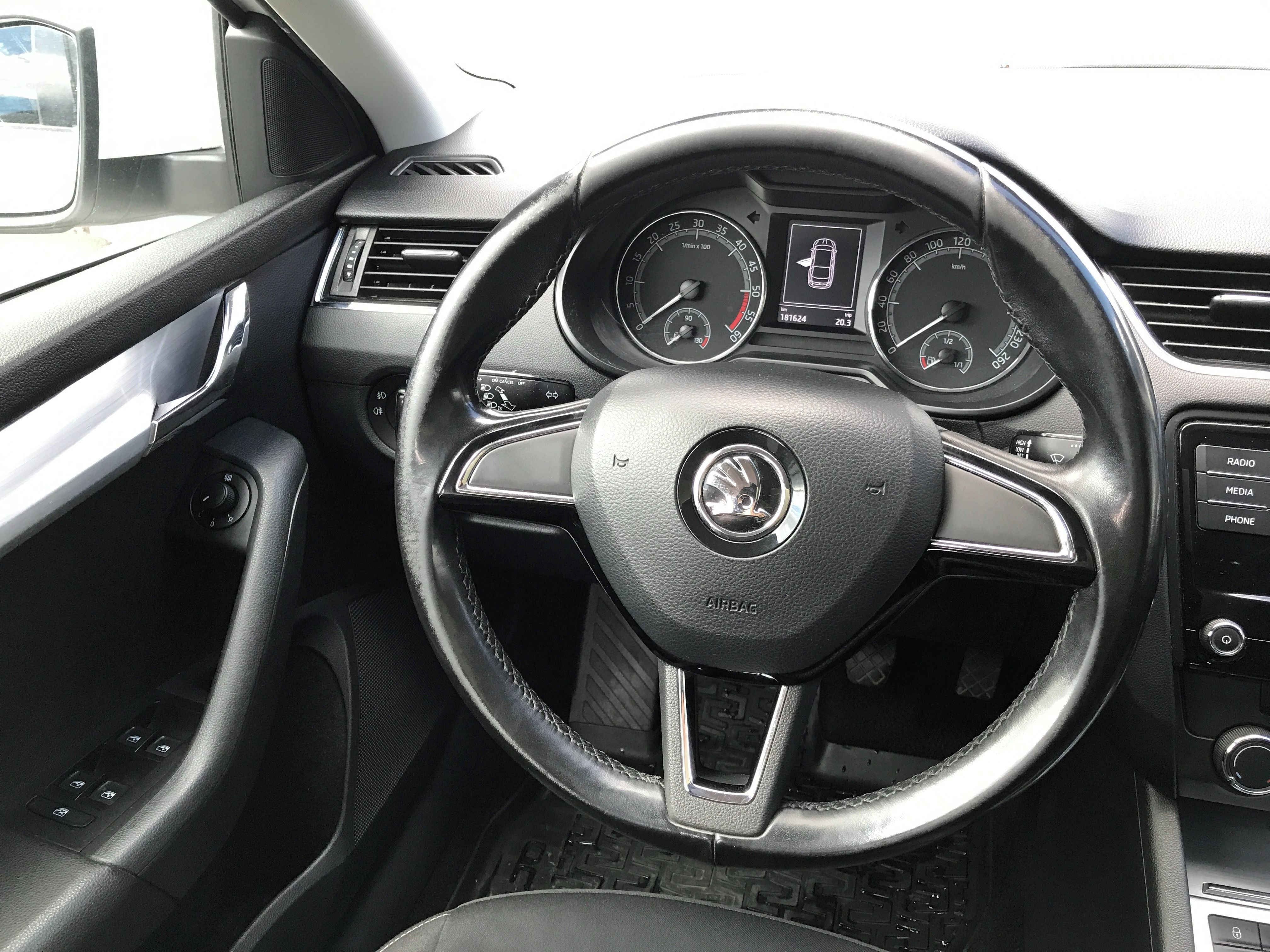 Škoda Octavia, 1,6TDI/85kW Ambition - fotka 6