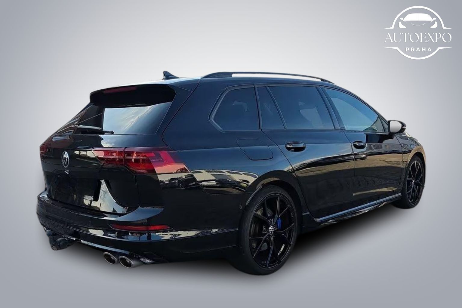 Volkswagen Golf, VIII R Variant 2.0 TSI 4Motion - fotka 3
