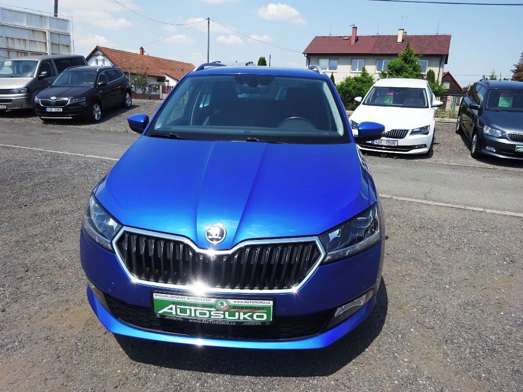 Škoda Fabia, COMBI III FC STYLE + DSG -2021 - fotka 2