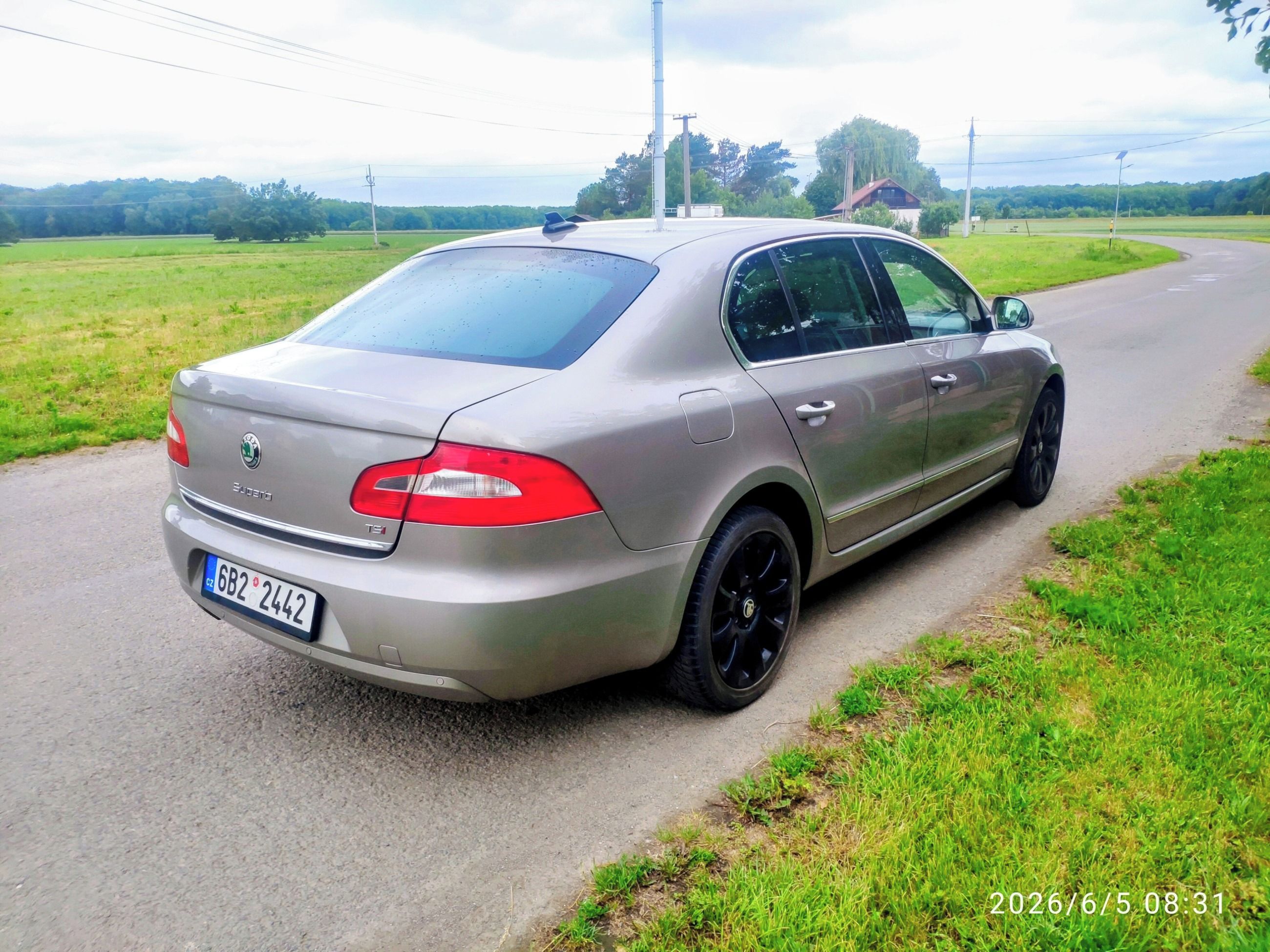 Škoda Superb, 1.8 TSI, najeto 169.000 km - fotka 3