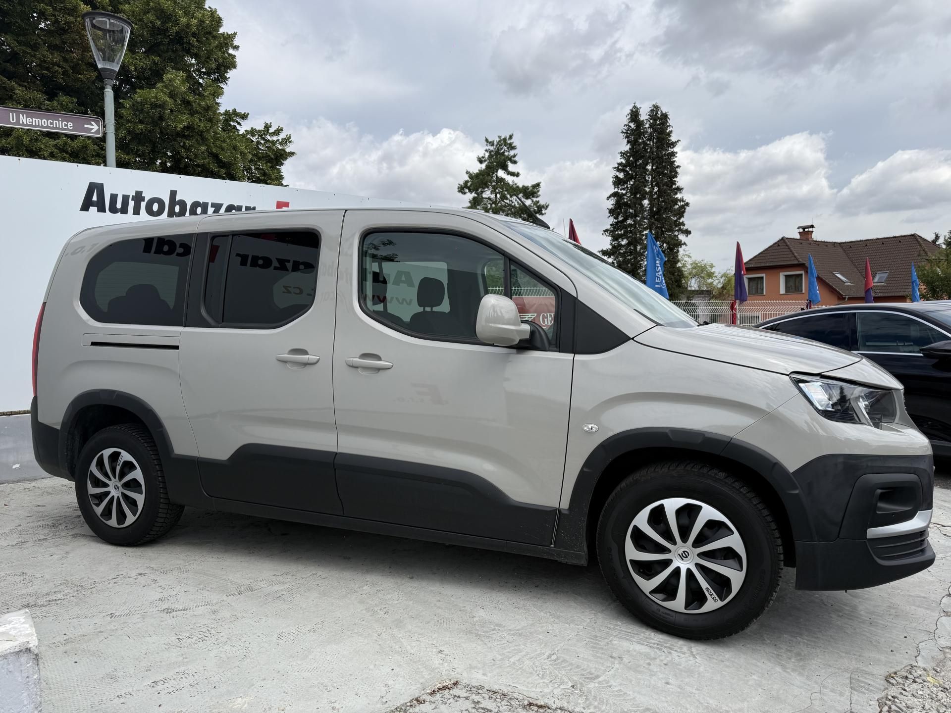 Peugeot Rifter, 1.2 PureTech 7 míst ser.knížka - fotka 5