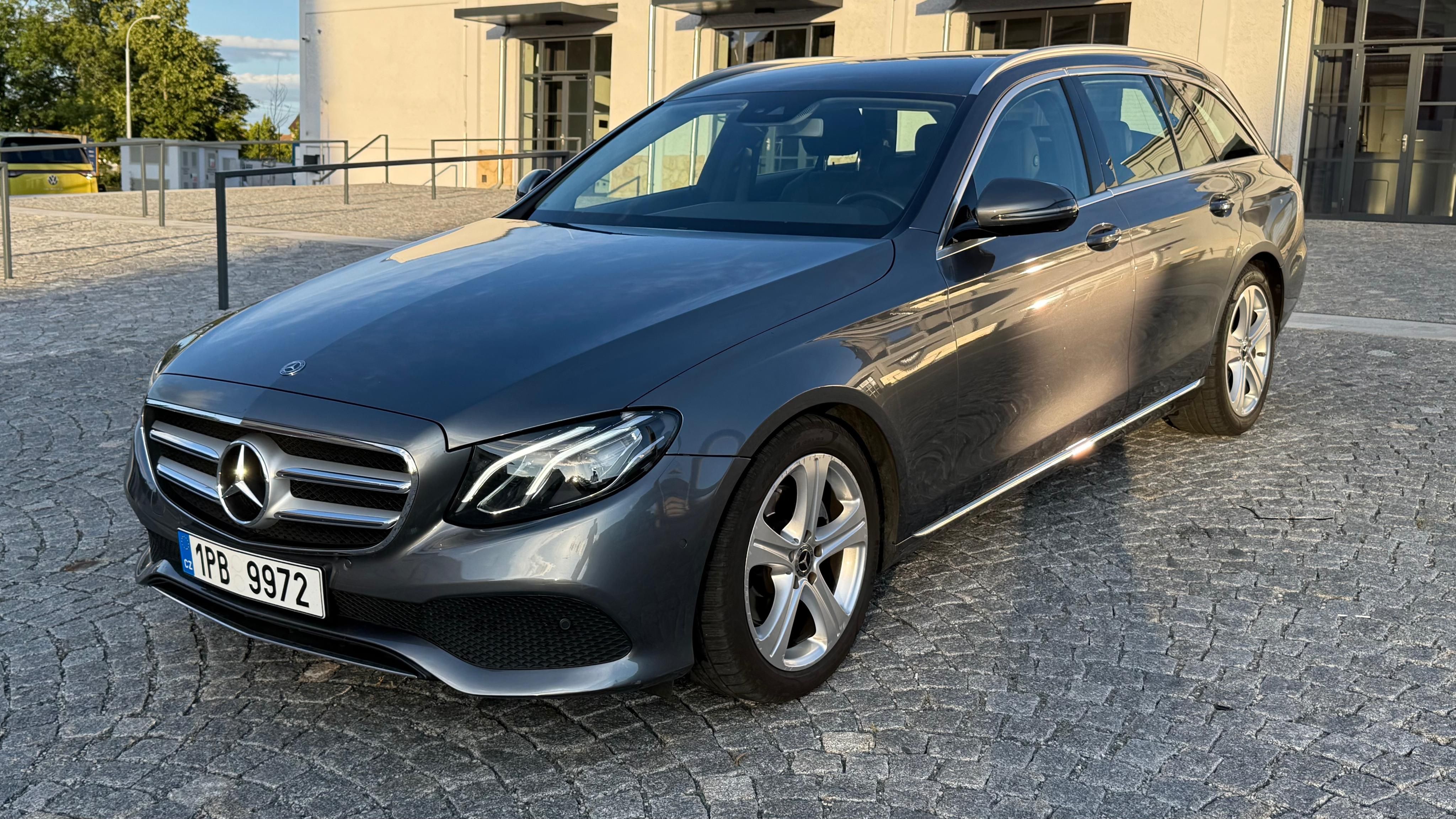 Mercedes-Benz Třídy E, 220d 143 kW, servisní kniha - fotka 4