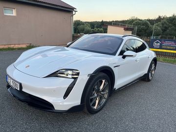 Porsche Taycan 4S