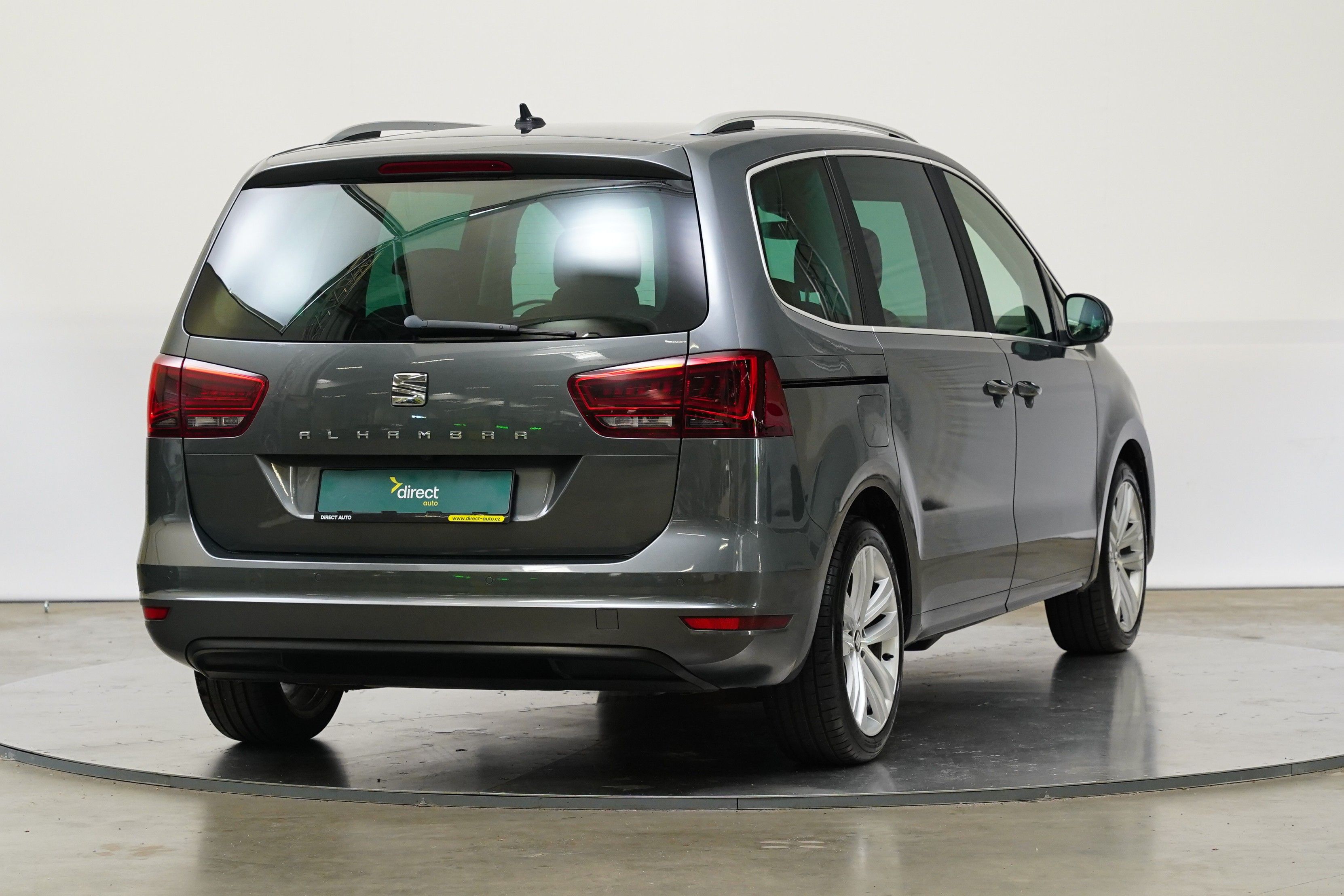 Seat Alhambra, 2.0 TDI 135 kW Style Plus - fotka 2