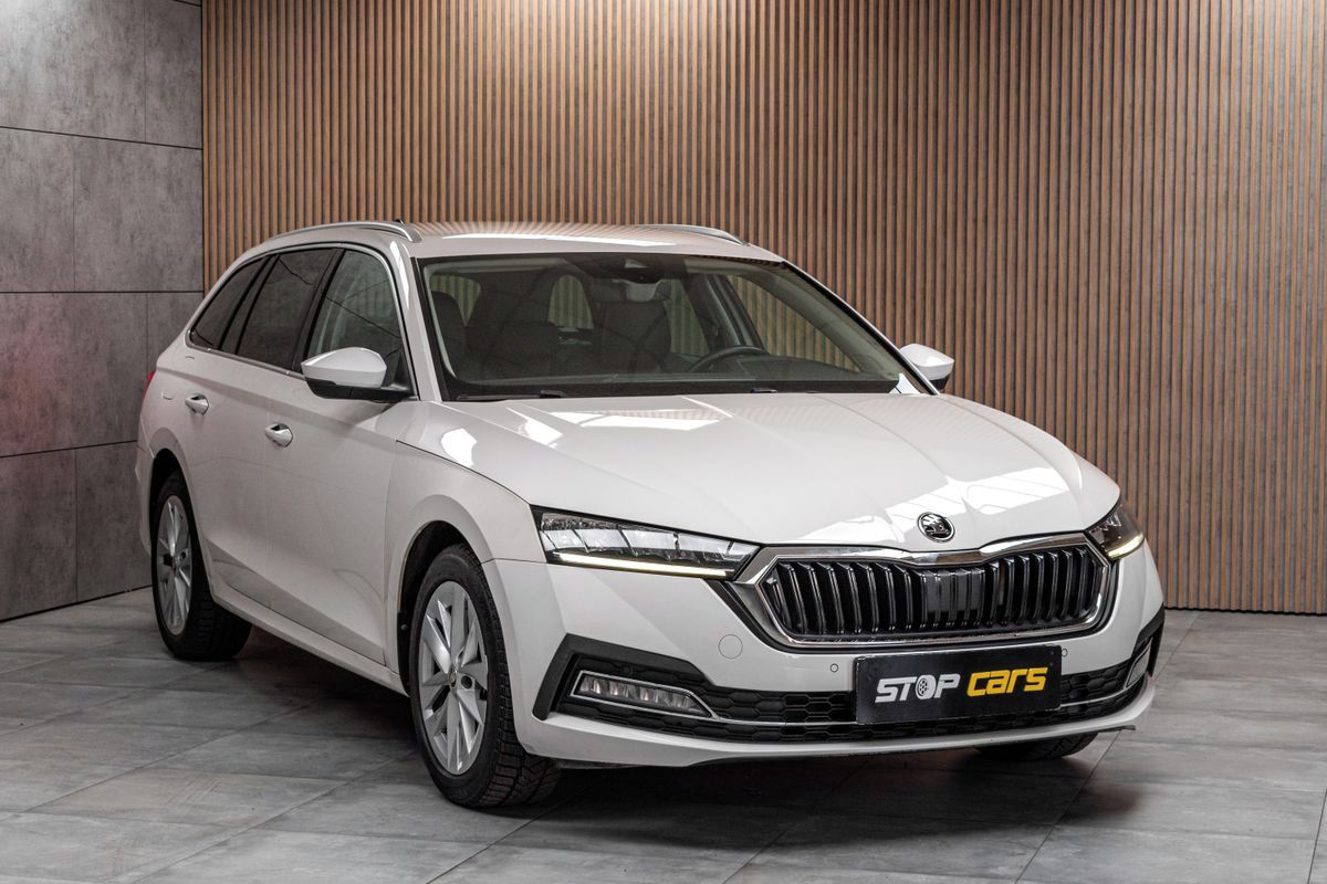 Škoda Octavia, 2.0 TDI DSG*STYLE*KAMERA*KESSY - fotka 3