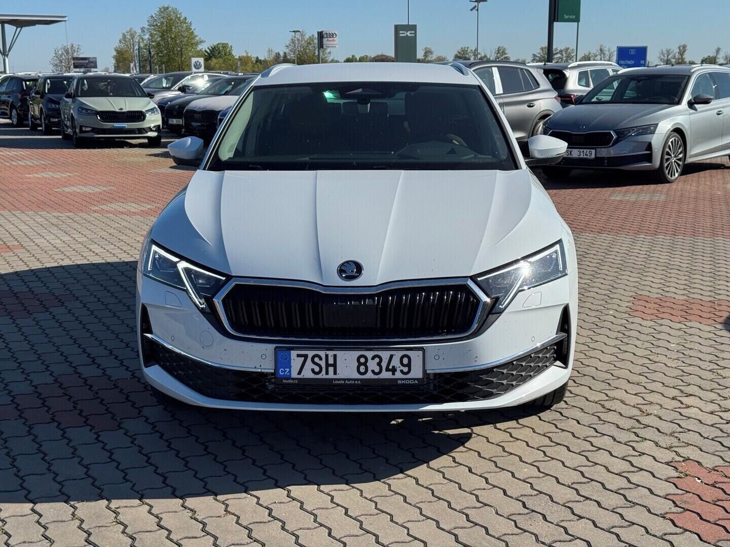 Škoda Octavia, Combi Exclusive Selection 1,5 - fotka 4