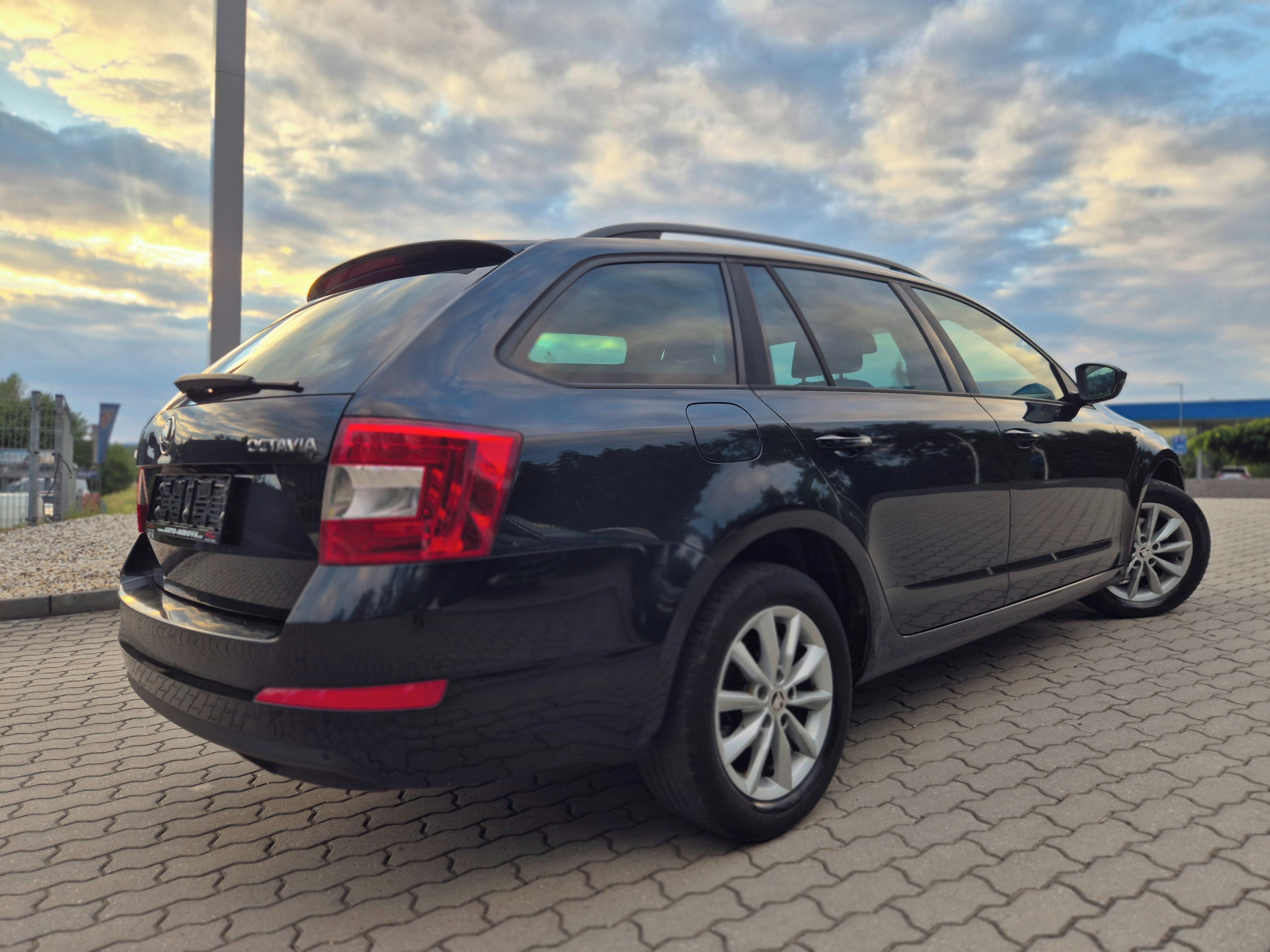 Škoda Octavia, 1,4 103 KW PLNY SERVIS - fotka 4