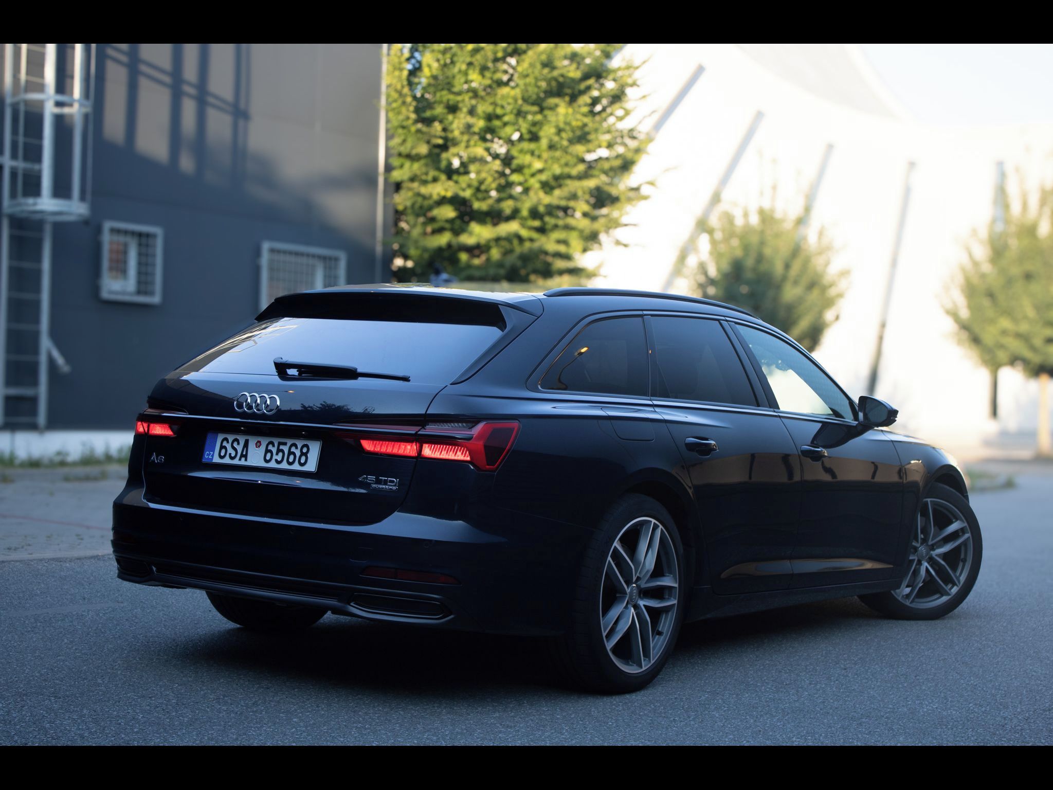 Audi A6, Servisované, tažné, bez invest - fotka 5