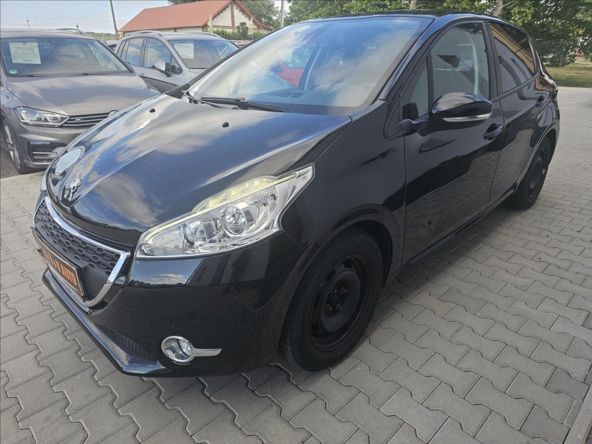 Peugeot 208, 1,2 i Actice klima - fotka 3