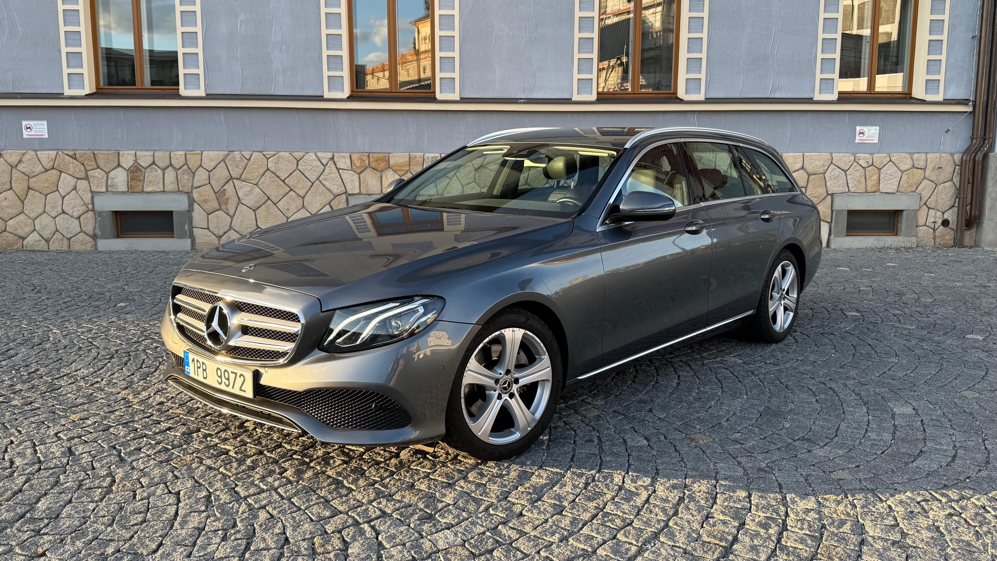 Mercedes-Benz Třídy E, 220d 143 kW, servisní kniha