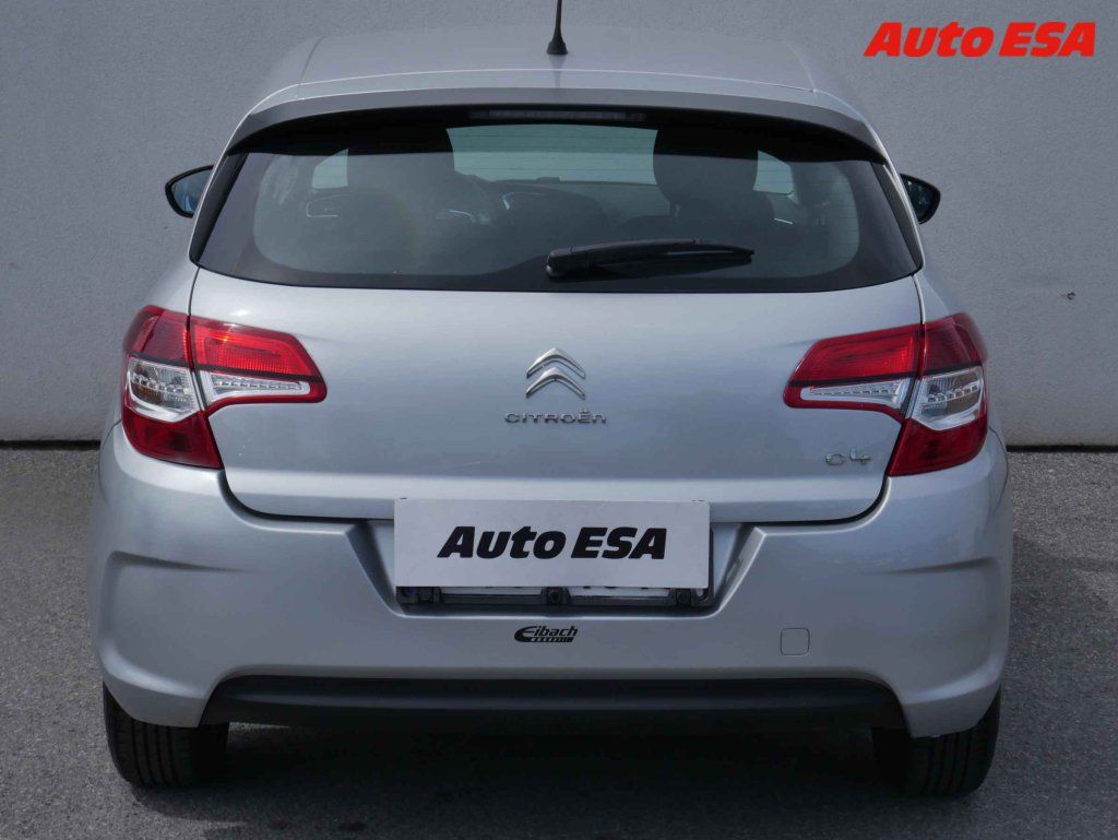 Citroën C4, 1.4i,2.maj,ČR - fotka 5