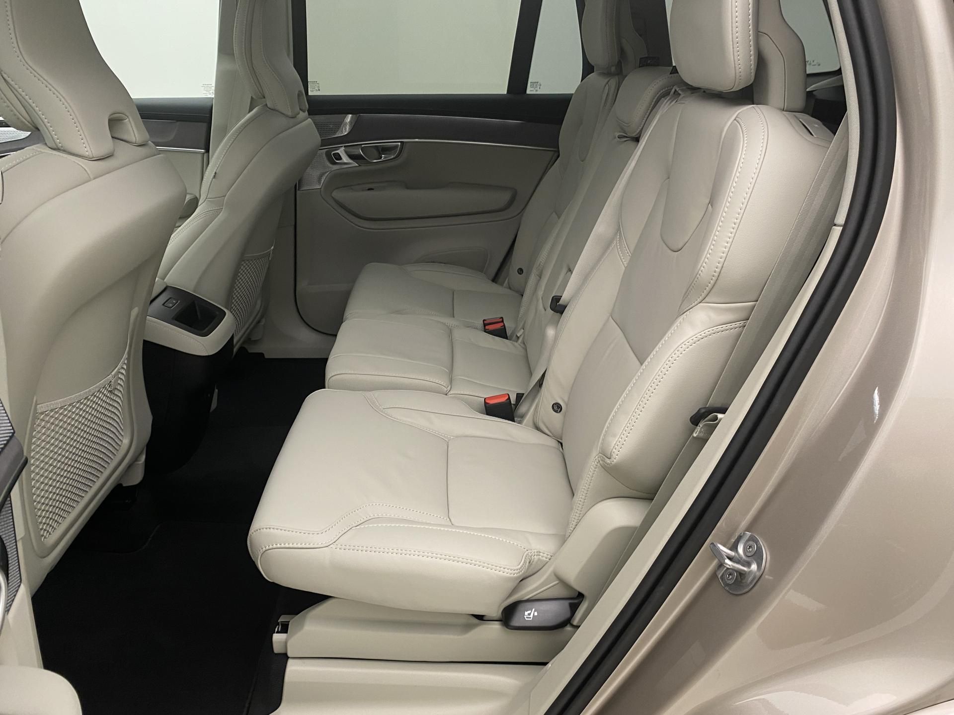 Volvo XC90, B5 AWD AUT BRIGHT PLUS 7míst - fotka 3