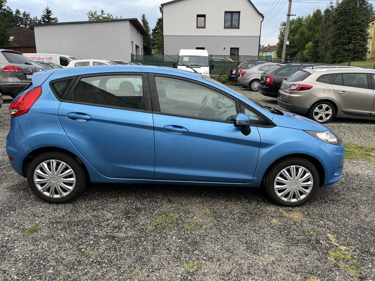 Ford Fiesta, PĚKNÝ STAV - fotka 6