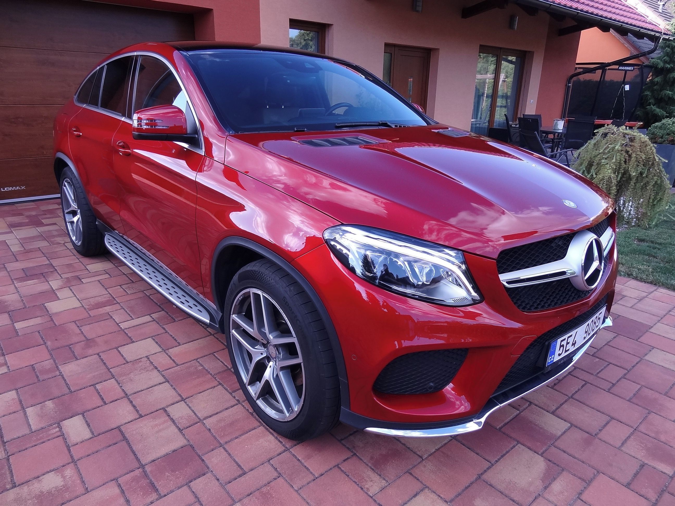 Mercedes-Benz GLE, 350d AMG, 89 800 km,CZ,1 MAJ - fotka 5