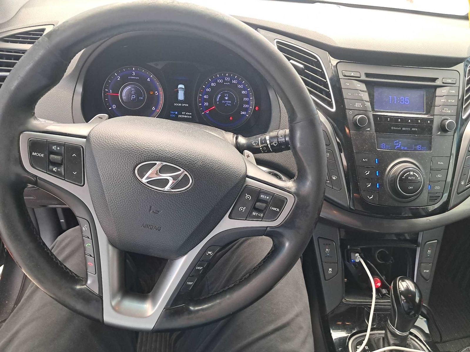Hyundai i40, 1.7 CRDi, Automat, Serv.kniha - fotka 3