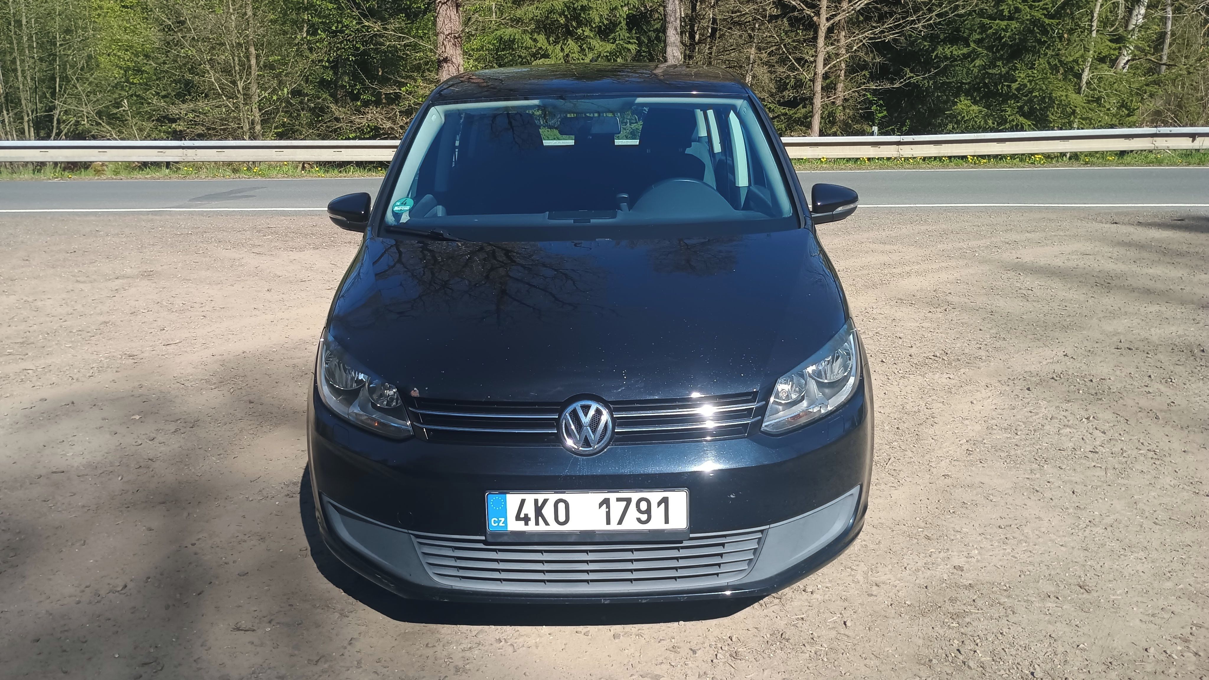 Volkswagen Touran, VW Touran 1.6TDI 77kW DSG - fotka 2