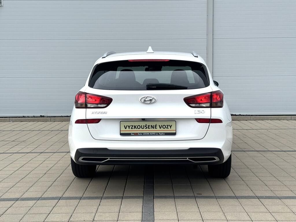 Hyundai i30, Smart 1.0 T-GDI _ kW - fotka 6