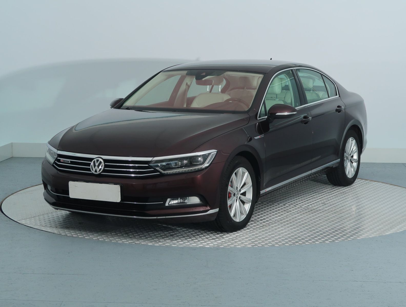 Volkswagen Passat, 2.0 BiTDI, Highline, 4X4 - fotka 3
