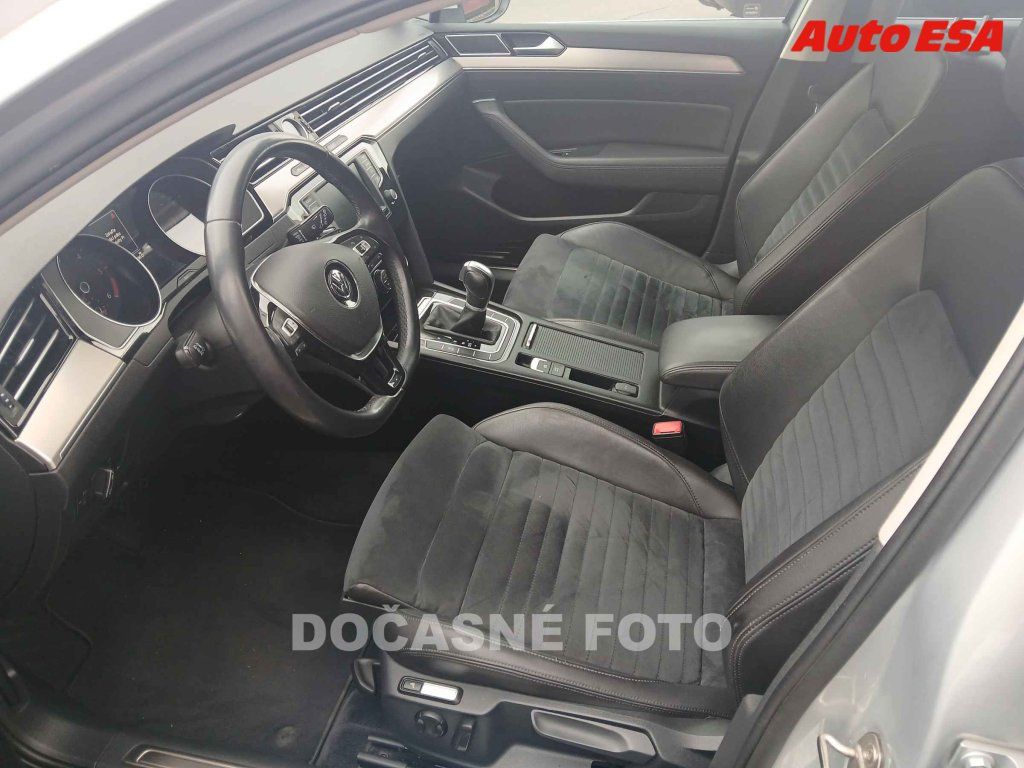 Volkswagen Passat, 2.0 TDI,ČR - fotka 3