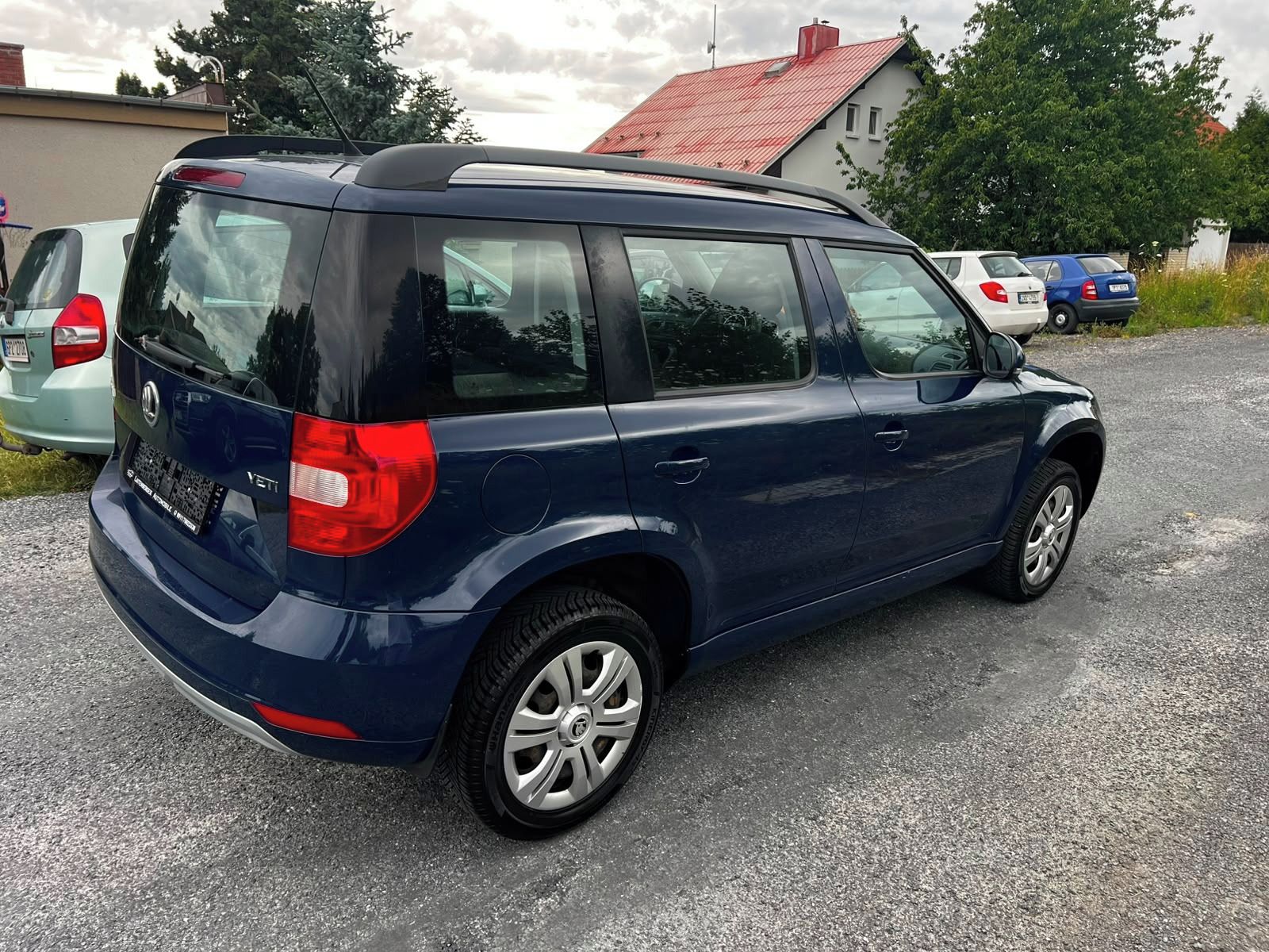 Škoda Yeti, 1,2 TSI 81KW,1 MAJITEL - fotka 3