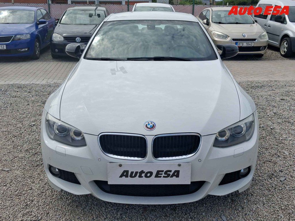 BMW Řada 3, 2.0 i - fotka 2
