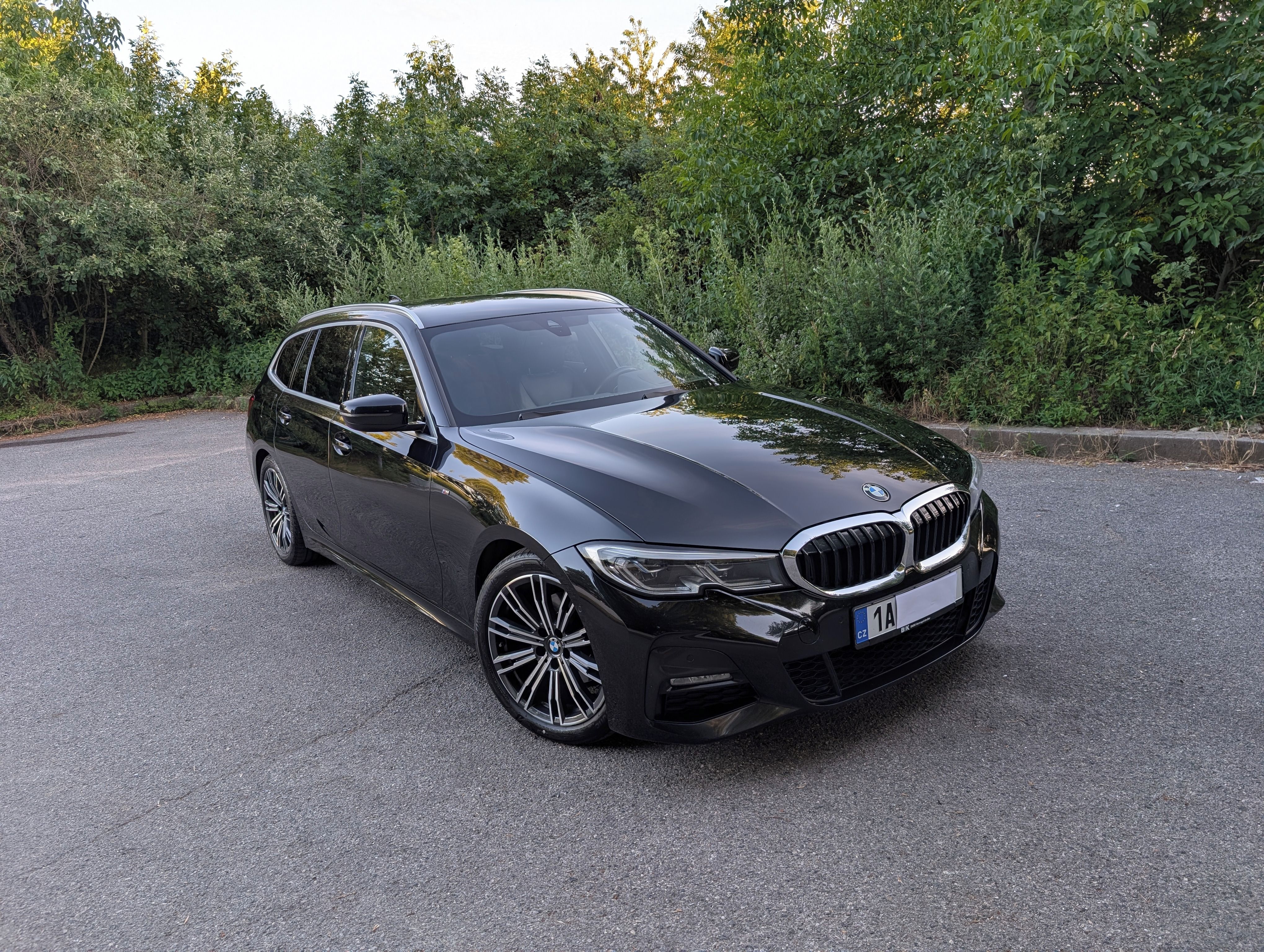 BMW Řada 3, 320d G21 M-Paket - fotka 2