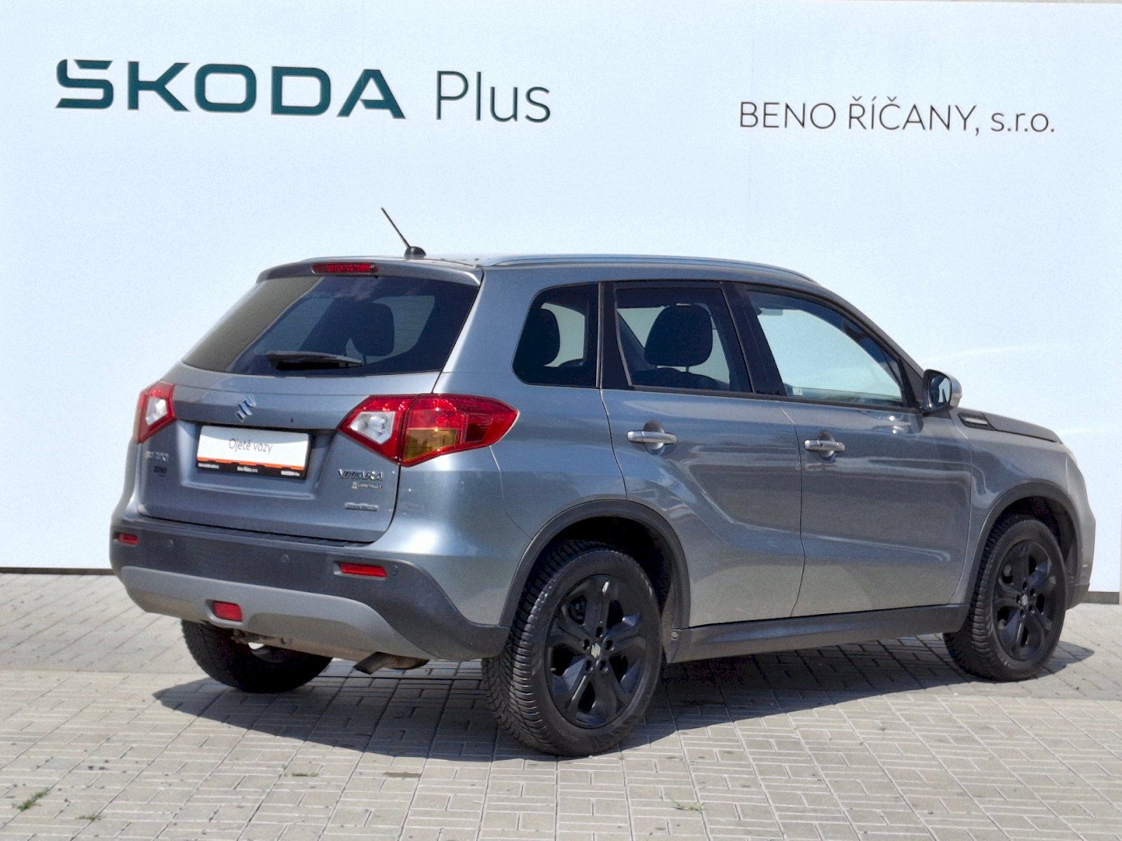 Suzuki Vitara, Automat 4x4 1,4i 103kW - fotka 2