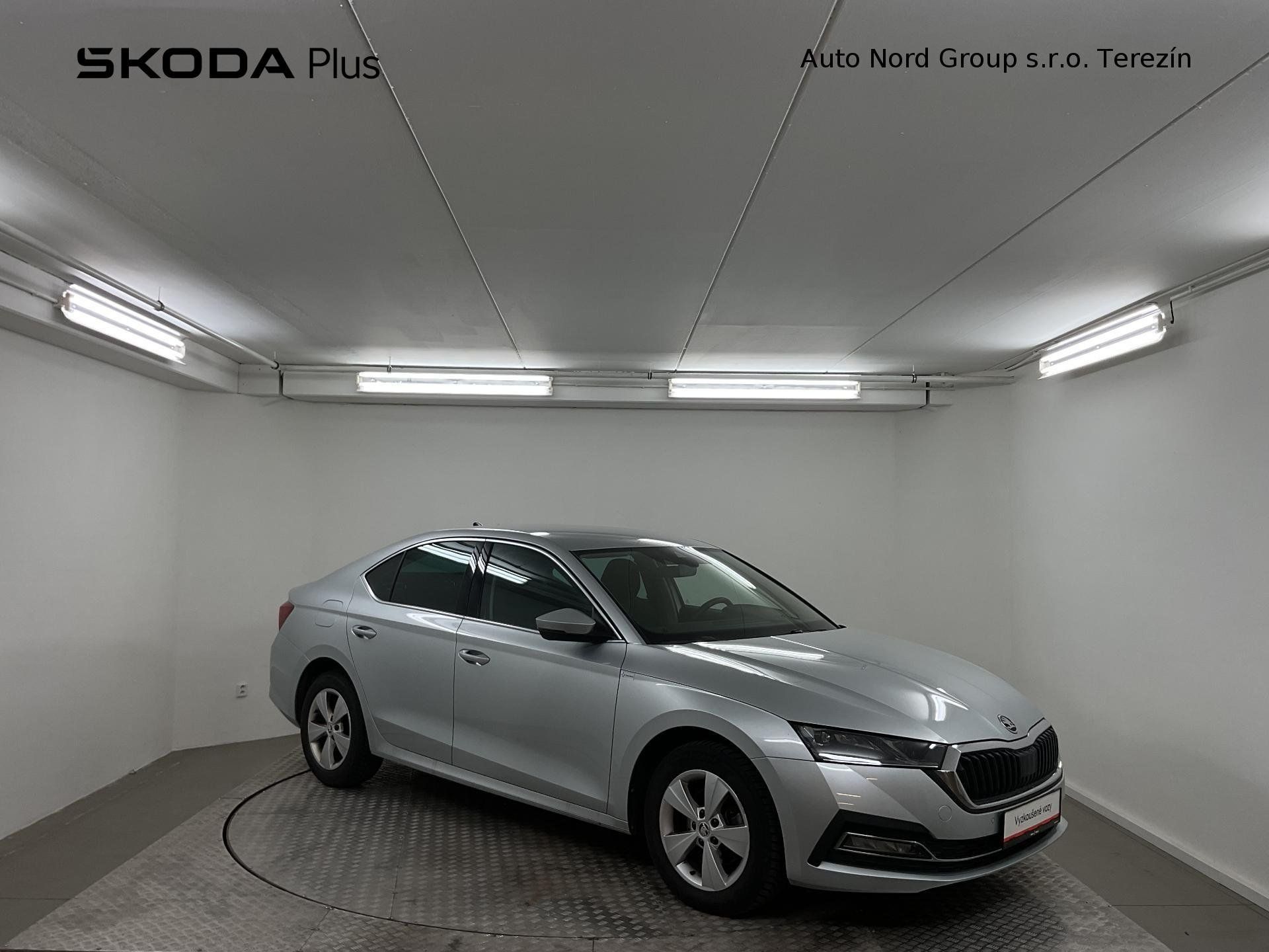 Škoda Octavia, 2.0 TDI 110kW DSG Style - fotka 5