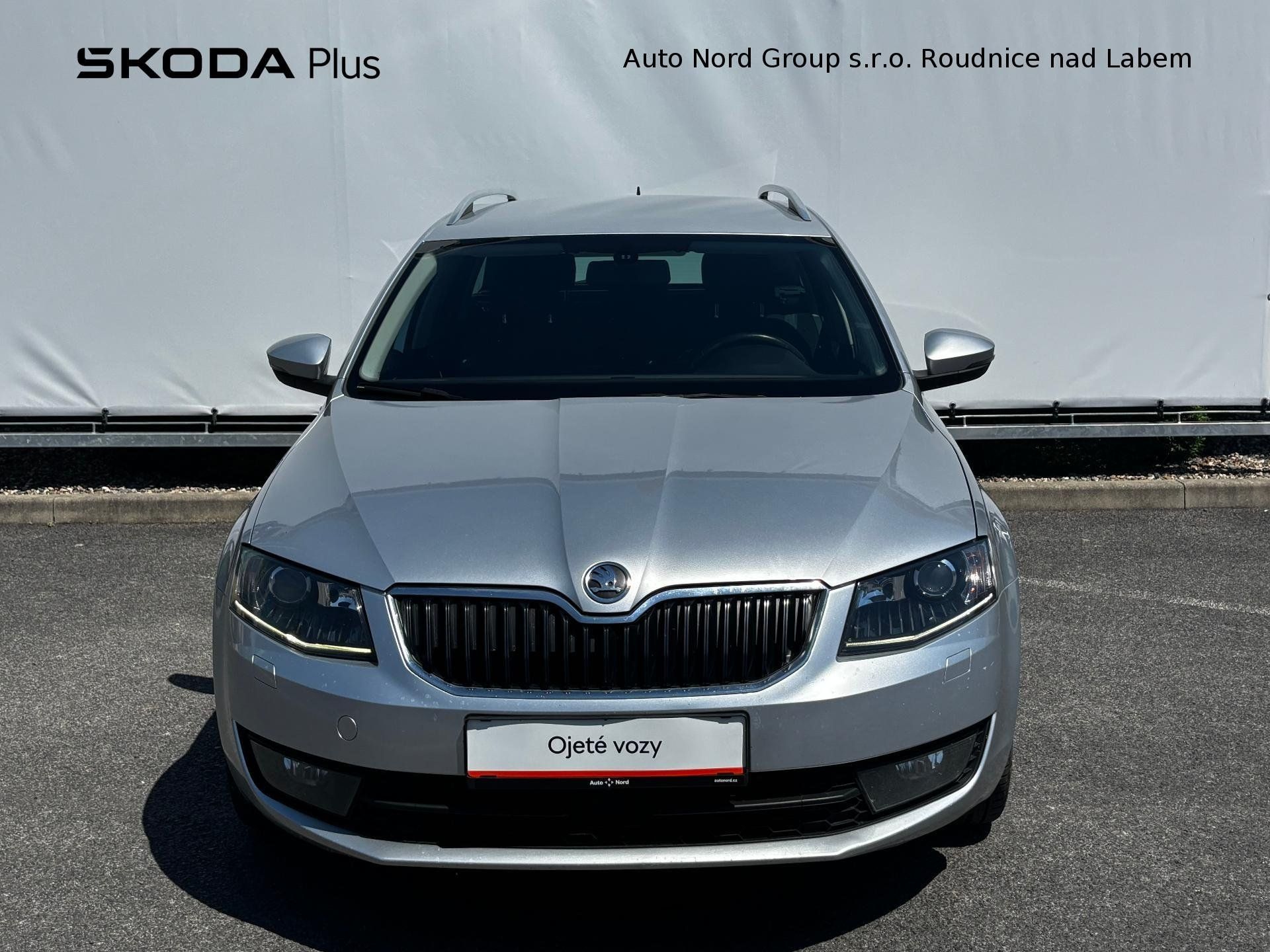 Škoda Octavia, Octavia OCT.COM STY TD 110/2.0 - fotka 4