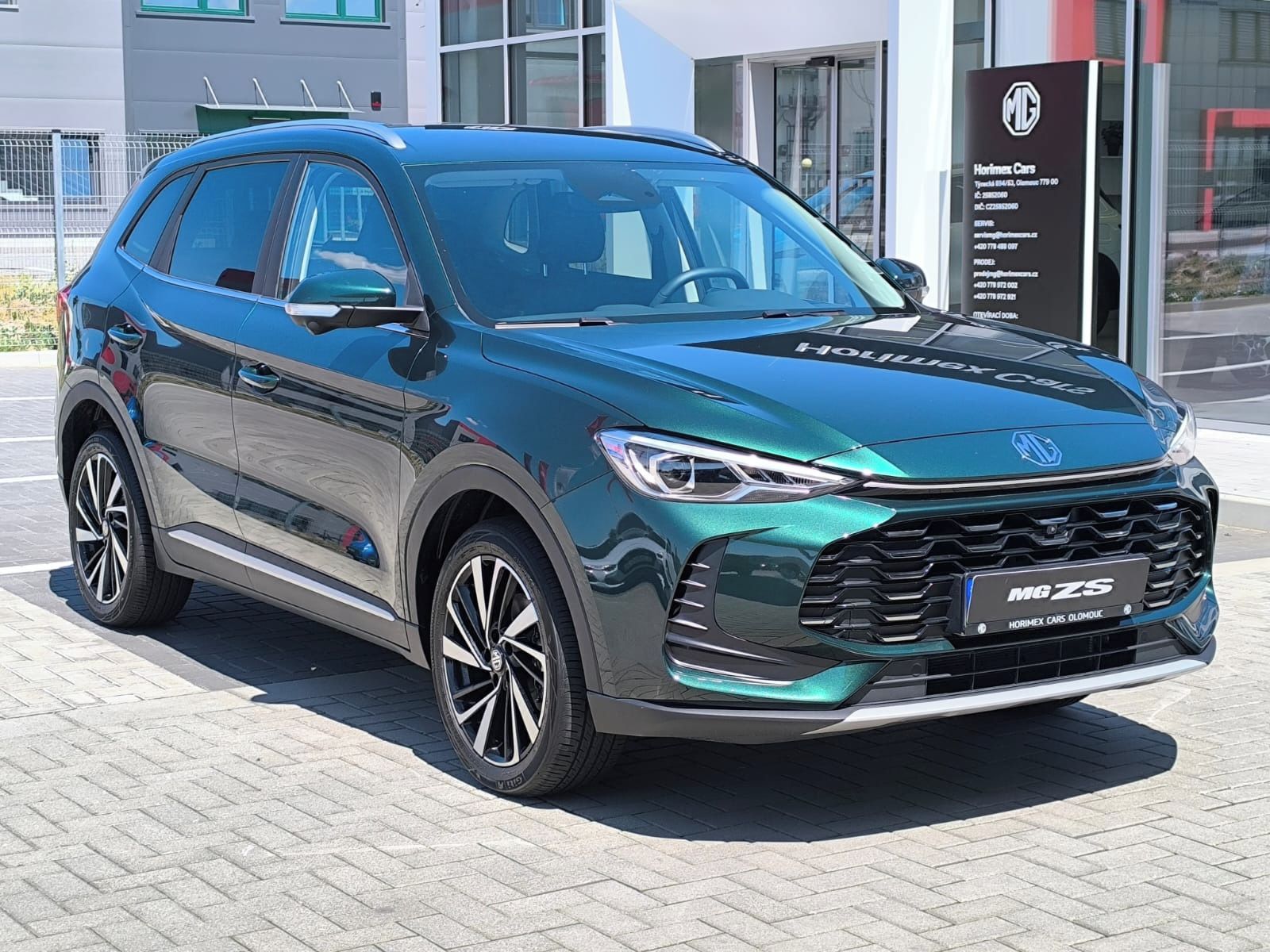 MG ZS, ZS HEV EXCLUSIVE EMERALD GREEN - fotka 5