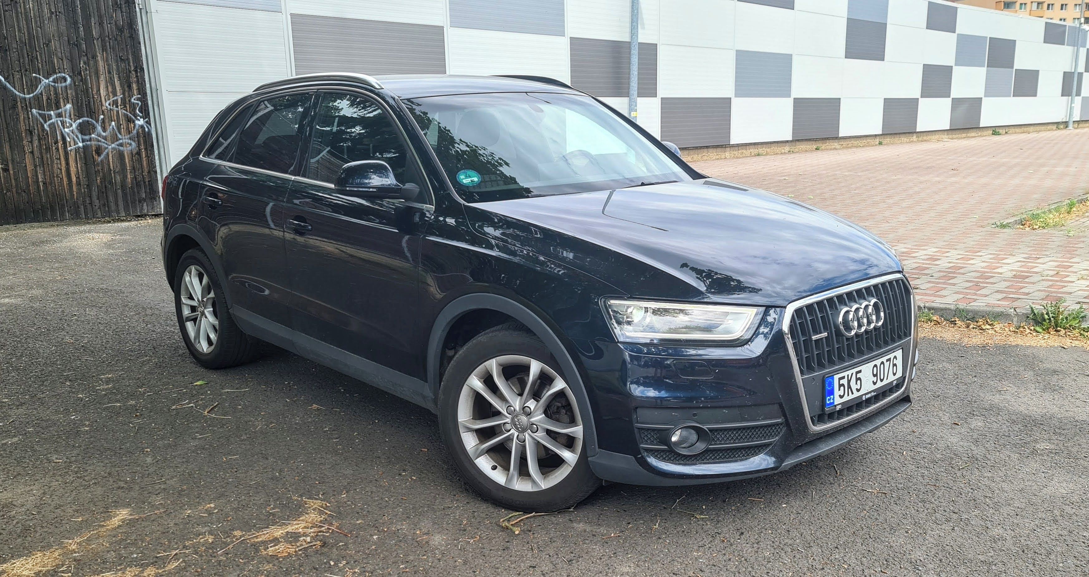 Audi Q3, 2.0TDI 130kW Quattro S-Tronic - fotka 5